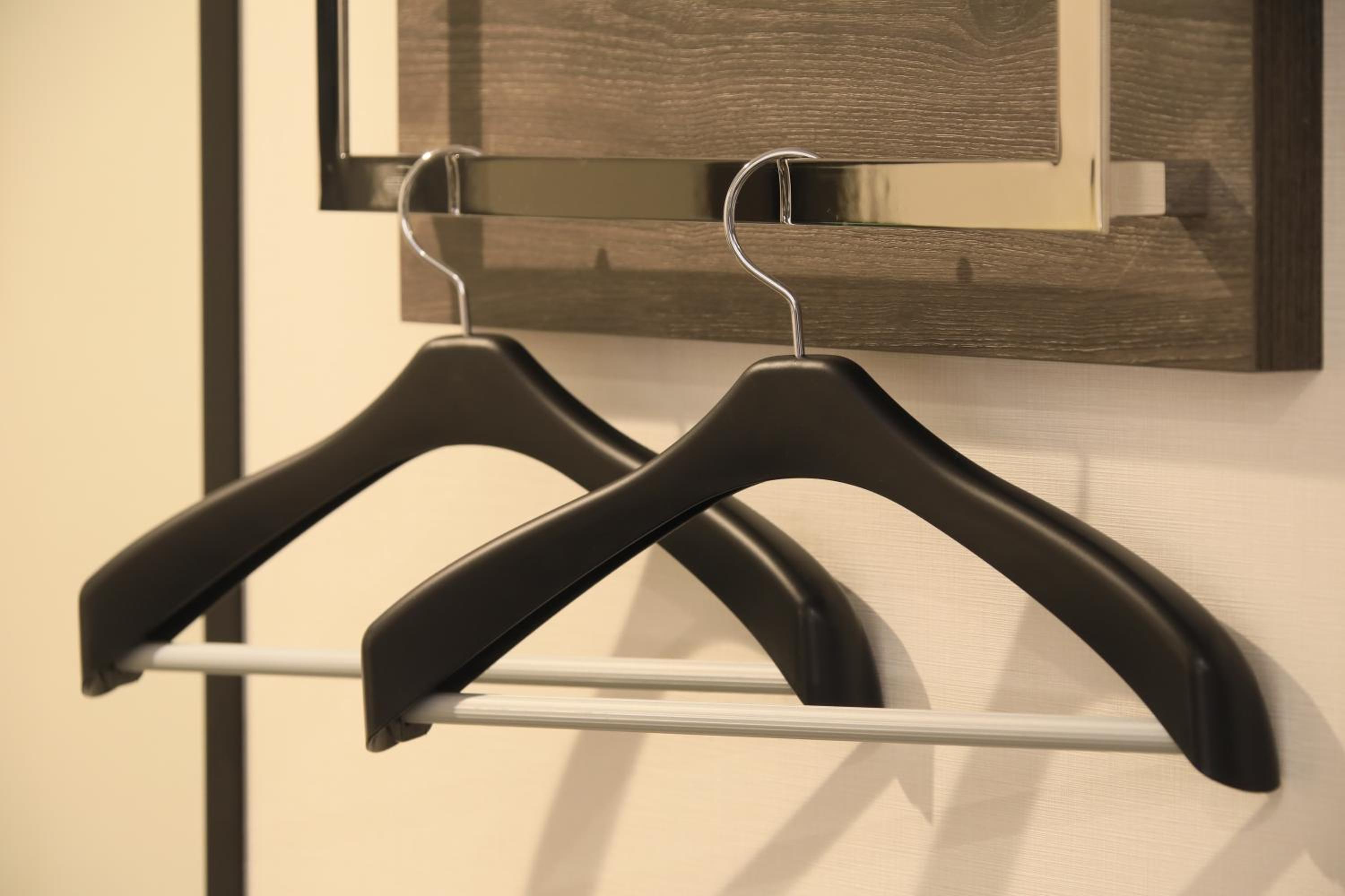 Standard Twin Room - Photo 7