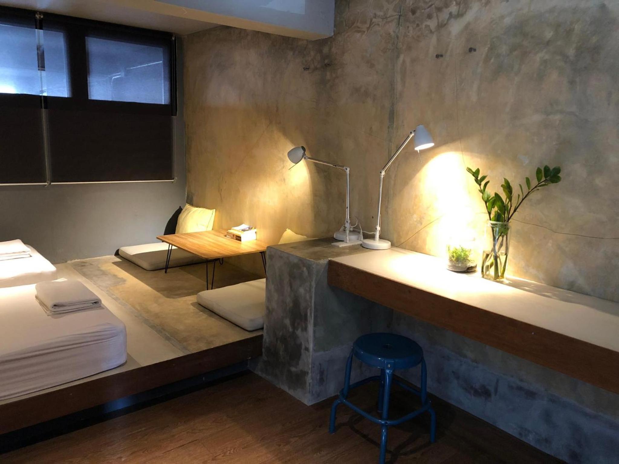 Twin Room with Shared Bathroom photo 3