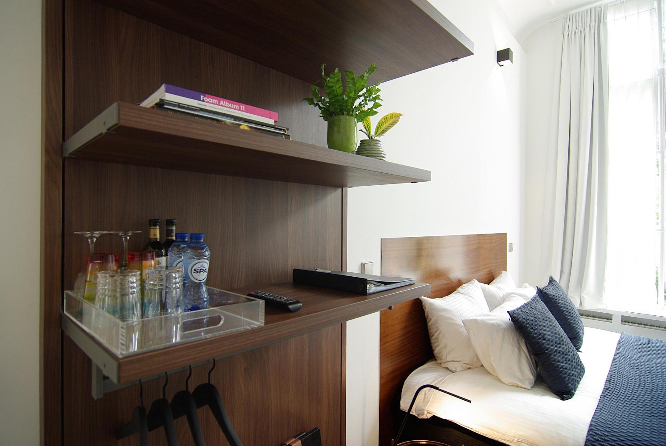 Deluxe King Room With Garden View photo 2