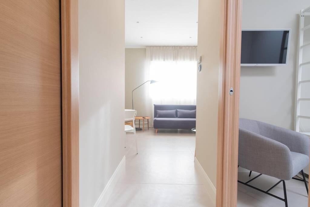 One-Bedroom Apartment - Photo 1