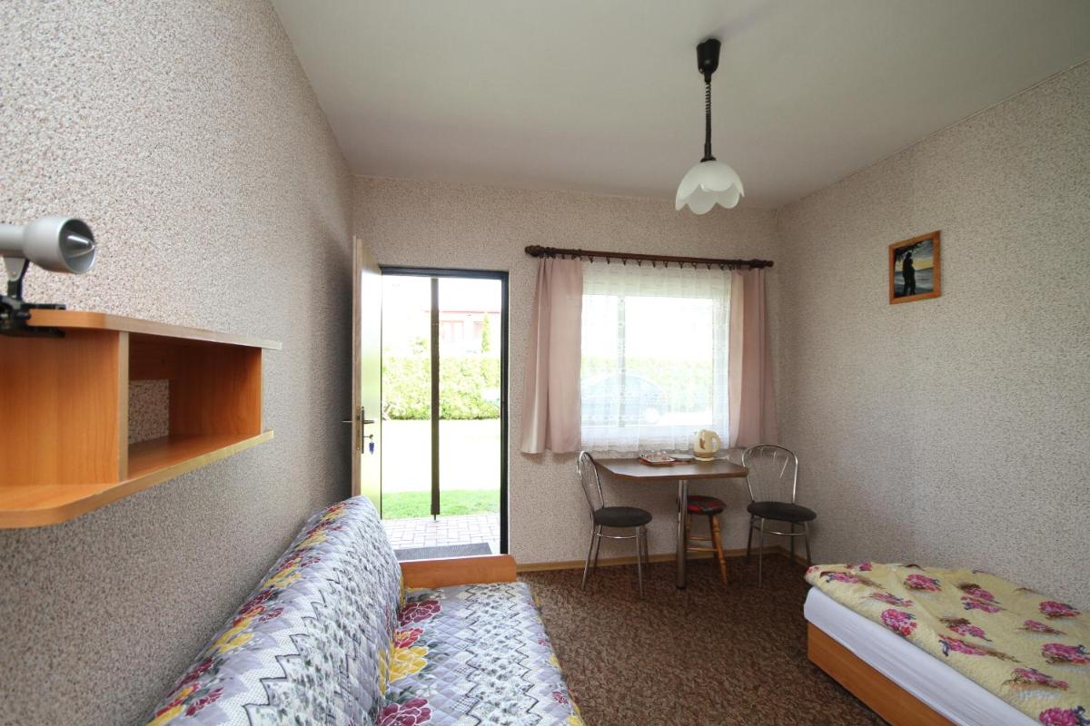Triple Room with Private Bathroom photo 3