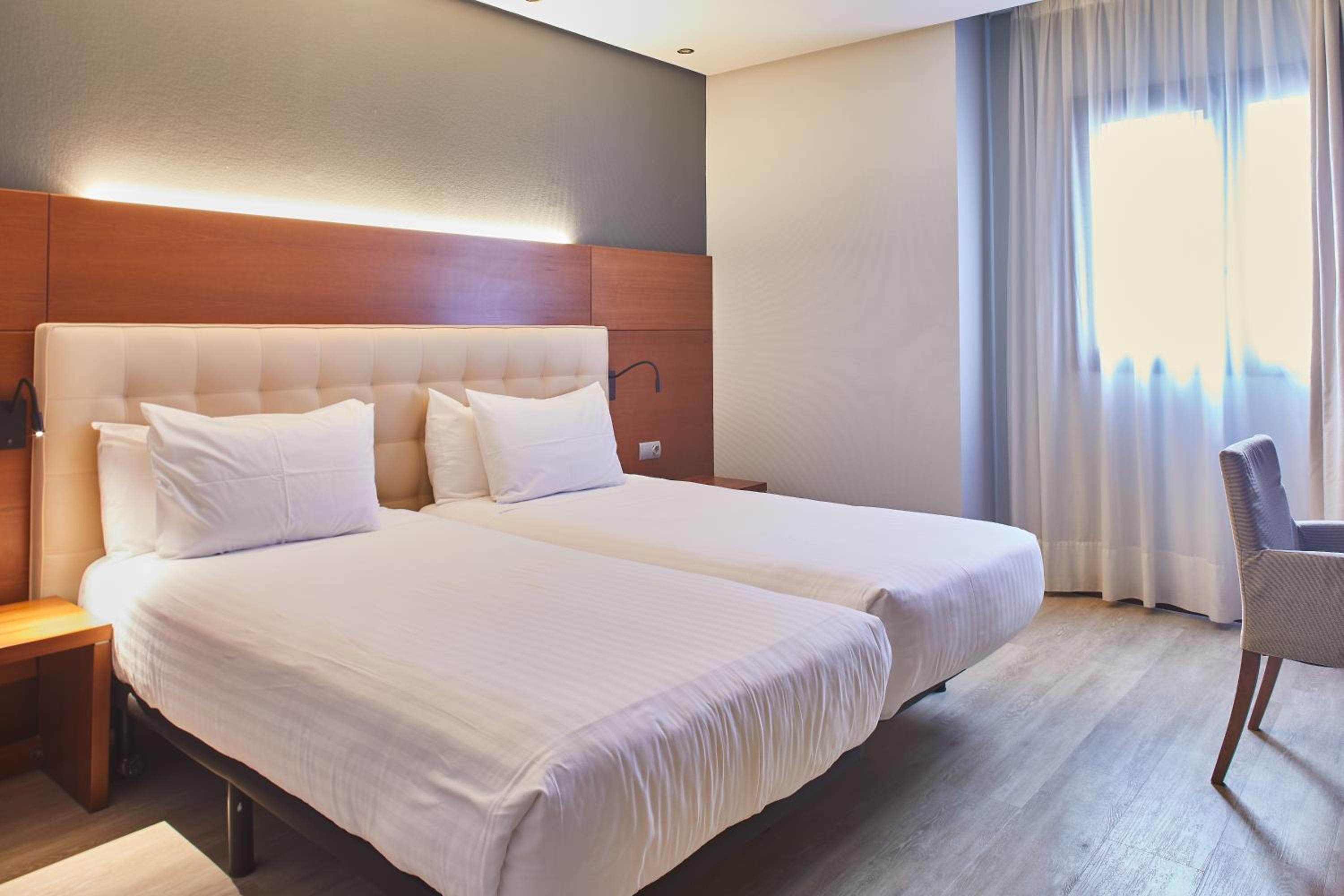 Deluxe Double or Twin Room - Photo 1