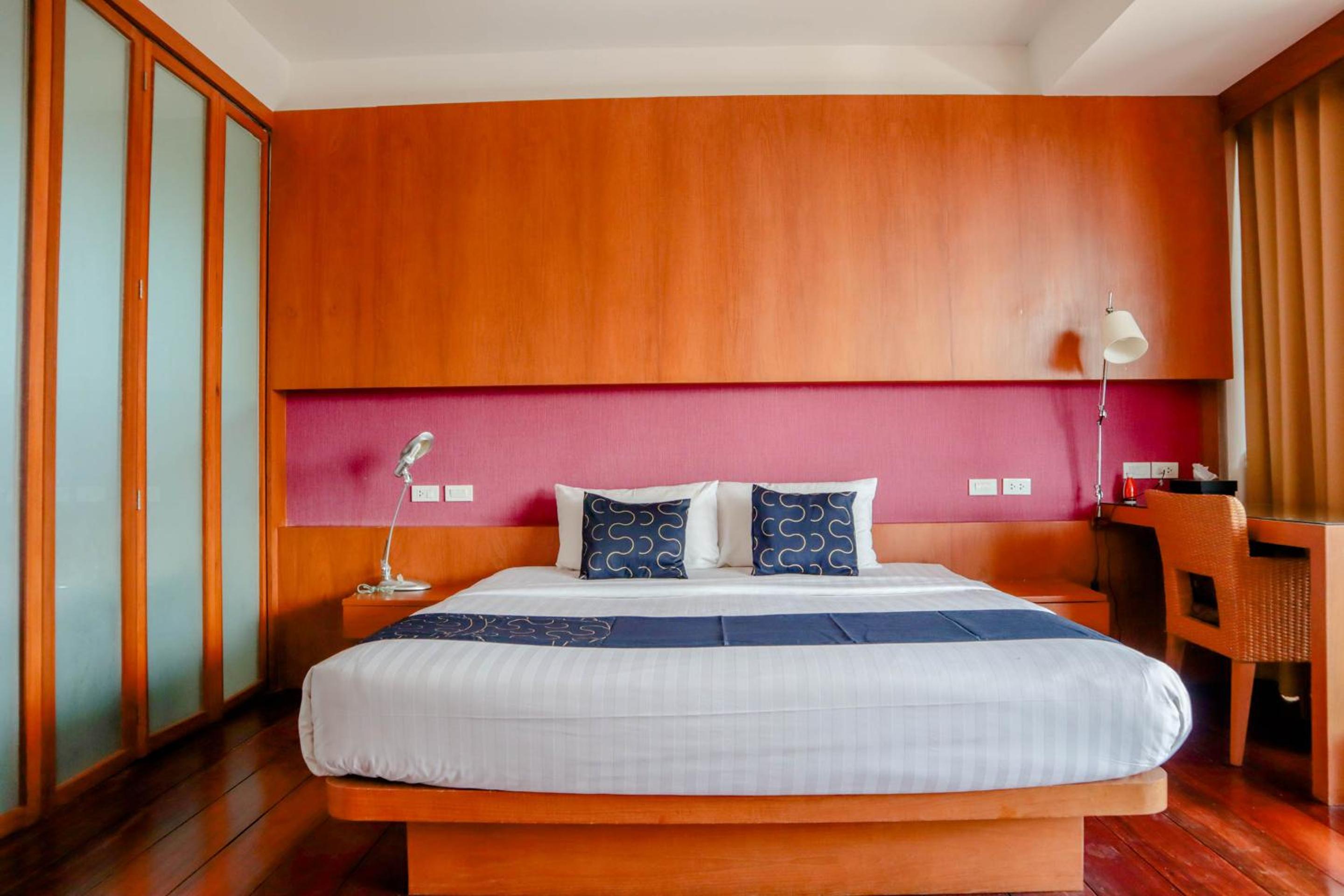Deluxe Double Room with Pool Access photo 3