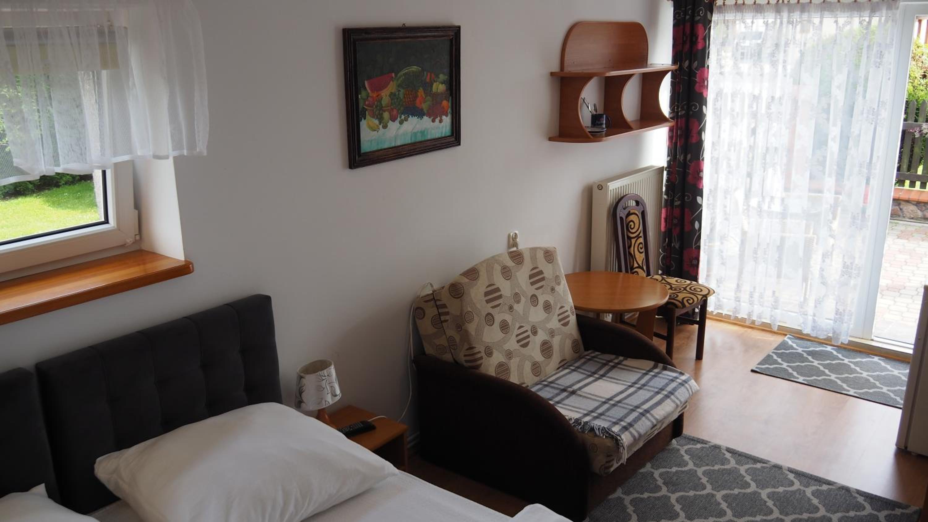 Double Room with Private Bathroom - Photo 6