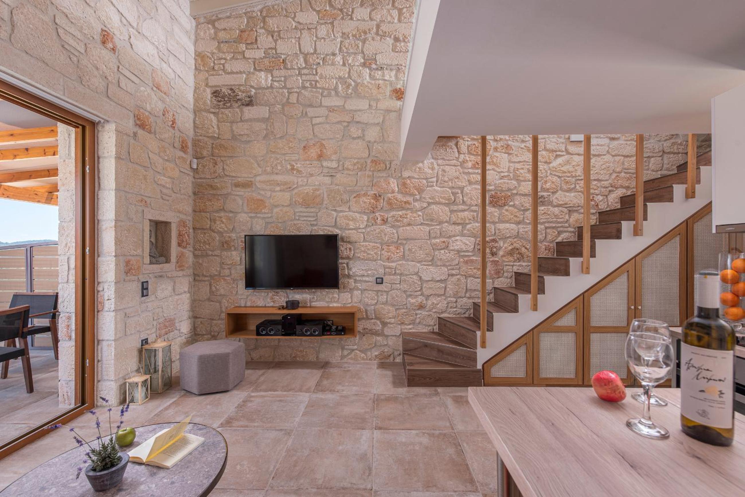 Premium Suite with Side Sea View