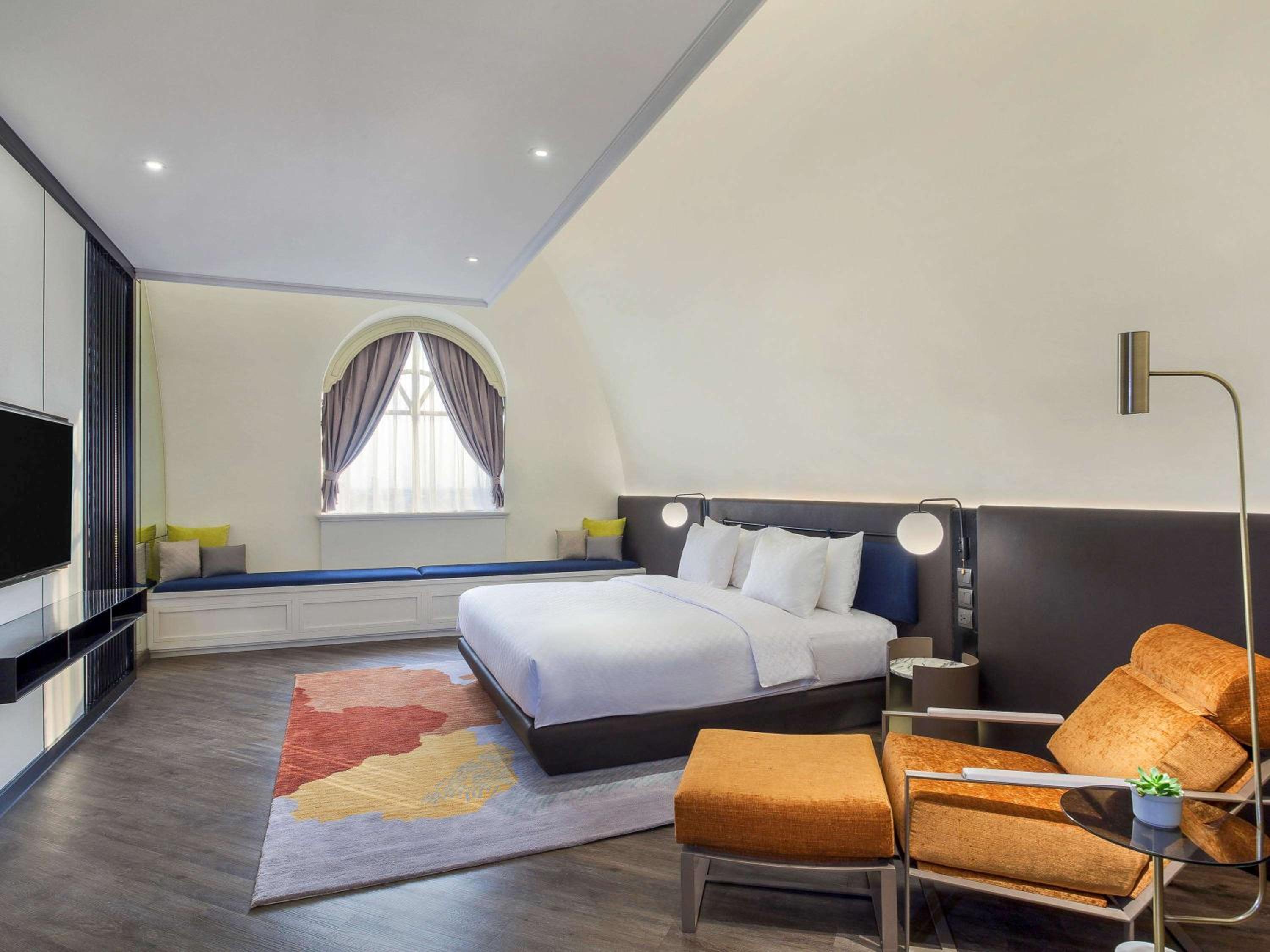 Executive Suite One King - Photo 1
