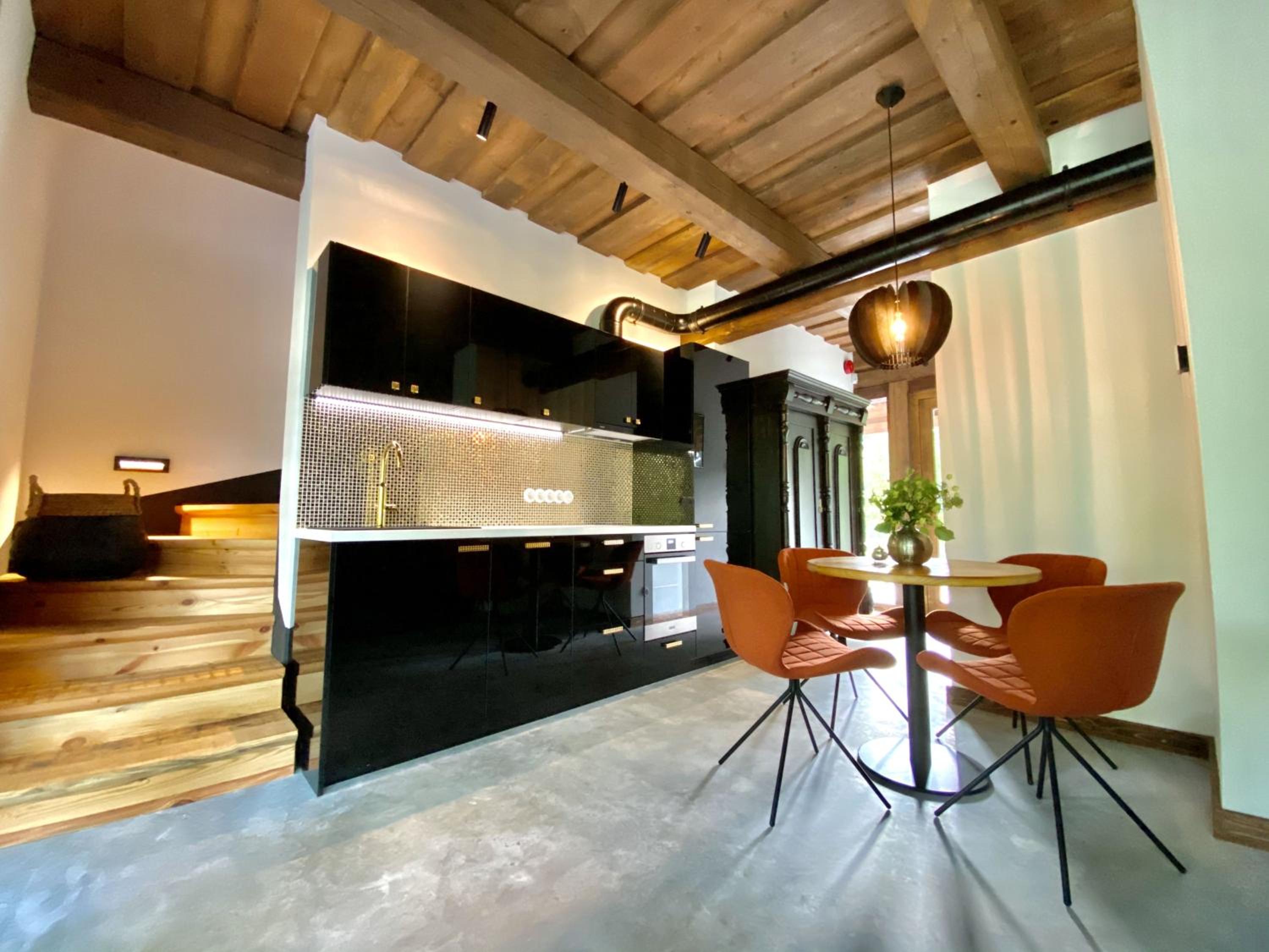 Apartment with Terrace photo 3