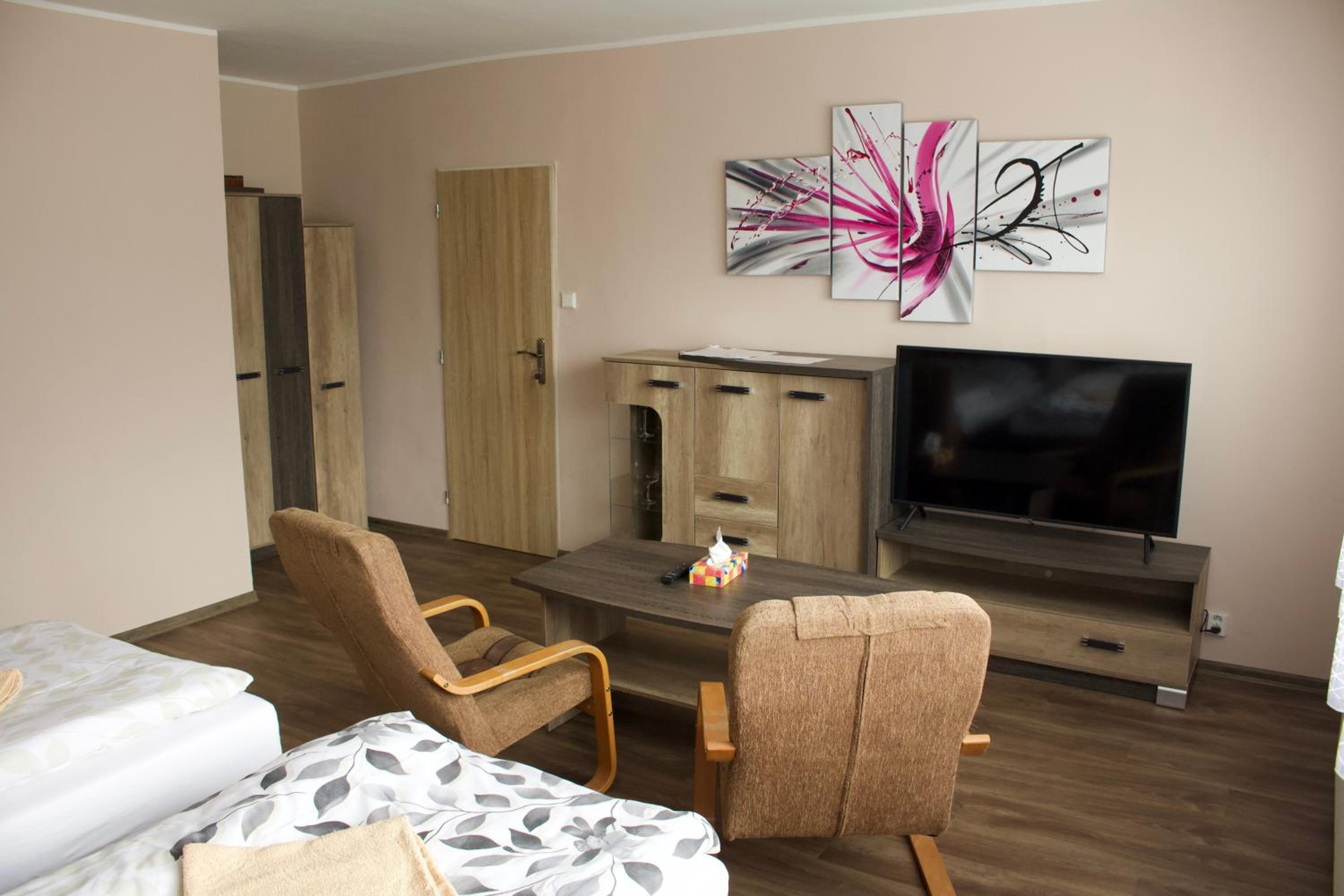 Double or Twin Room with Shower photo 2