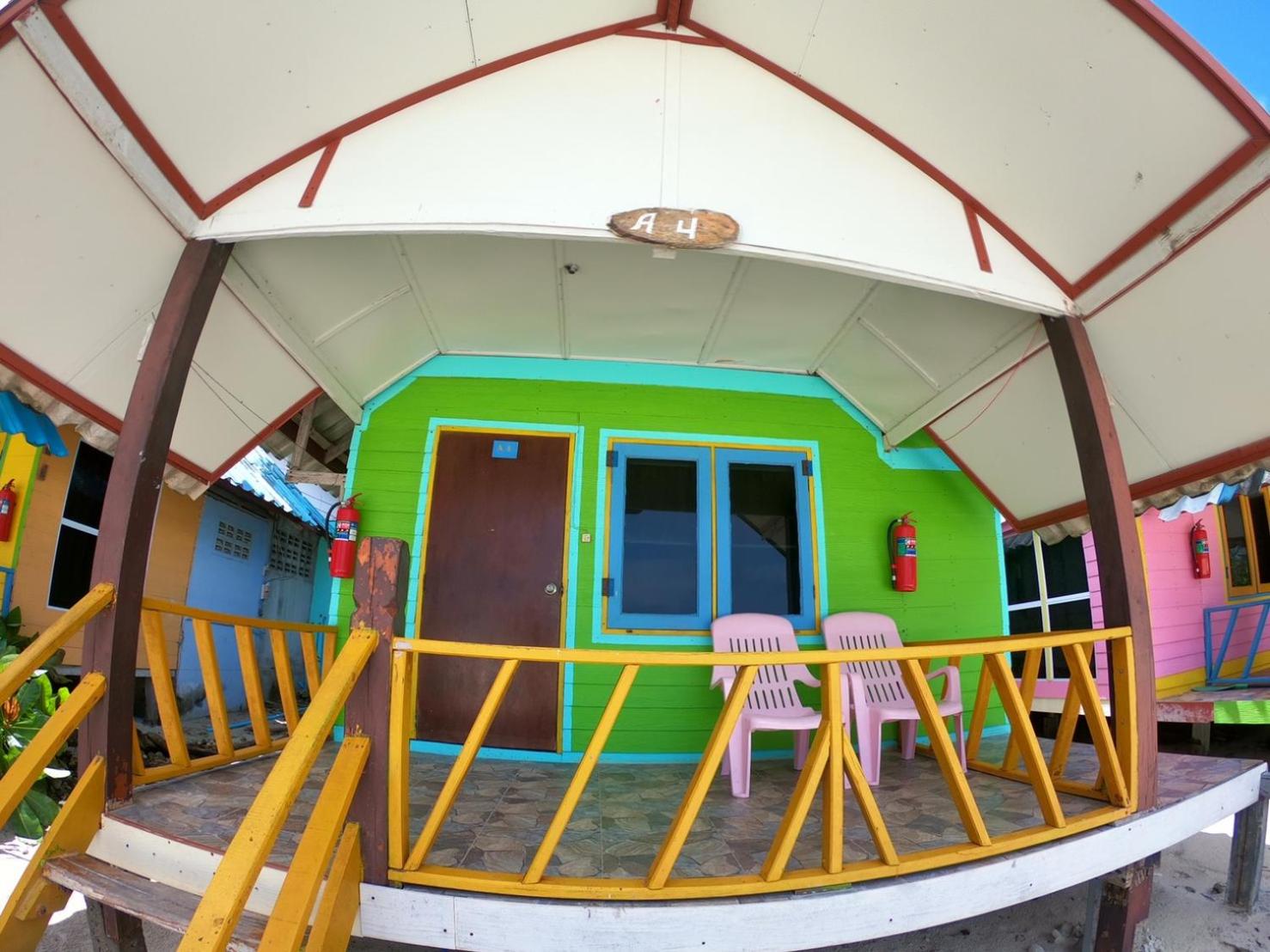 Bungalow - Beach Front photo 3