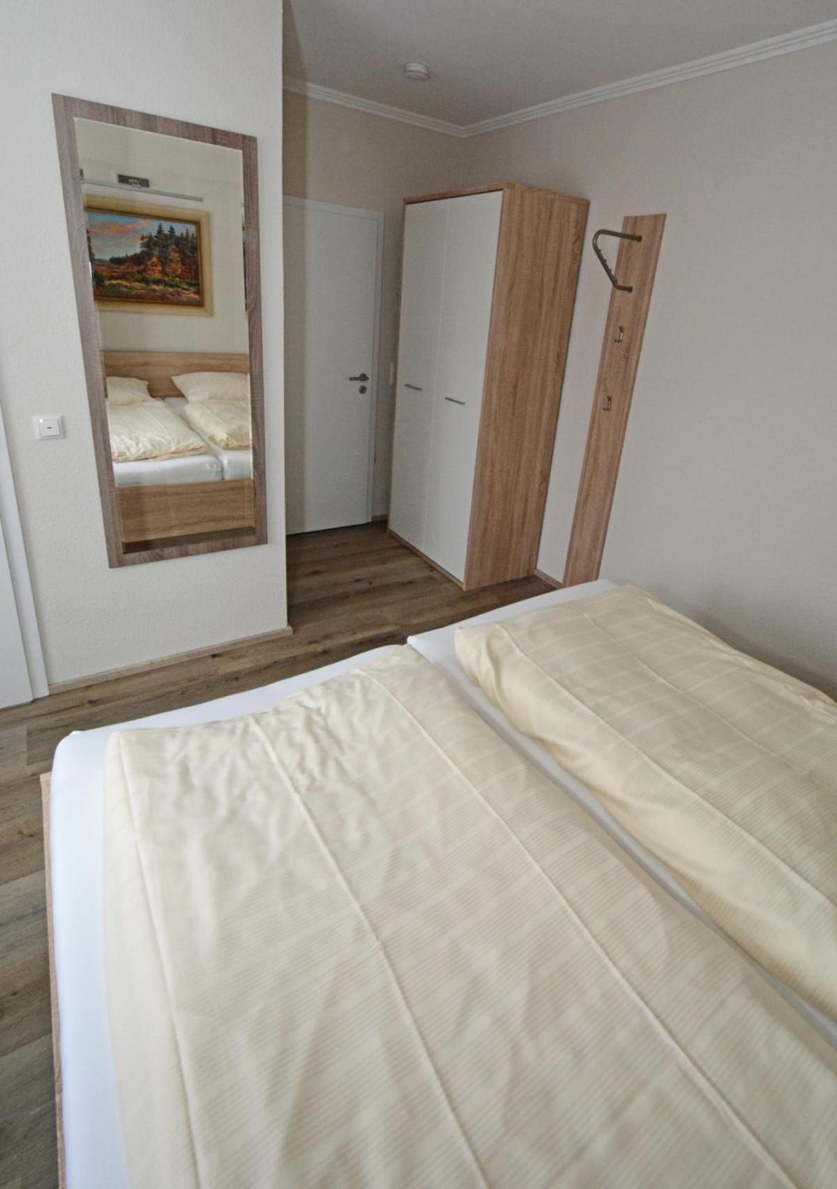 Standard Double Room - Photo 5