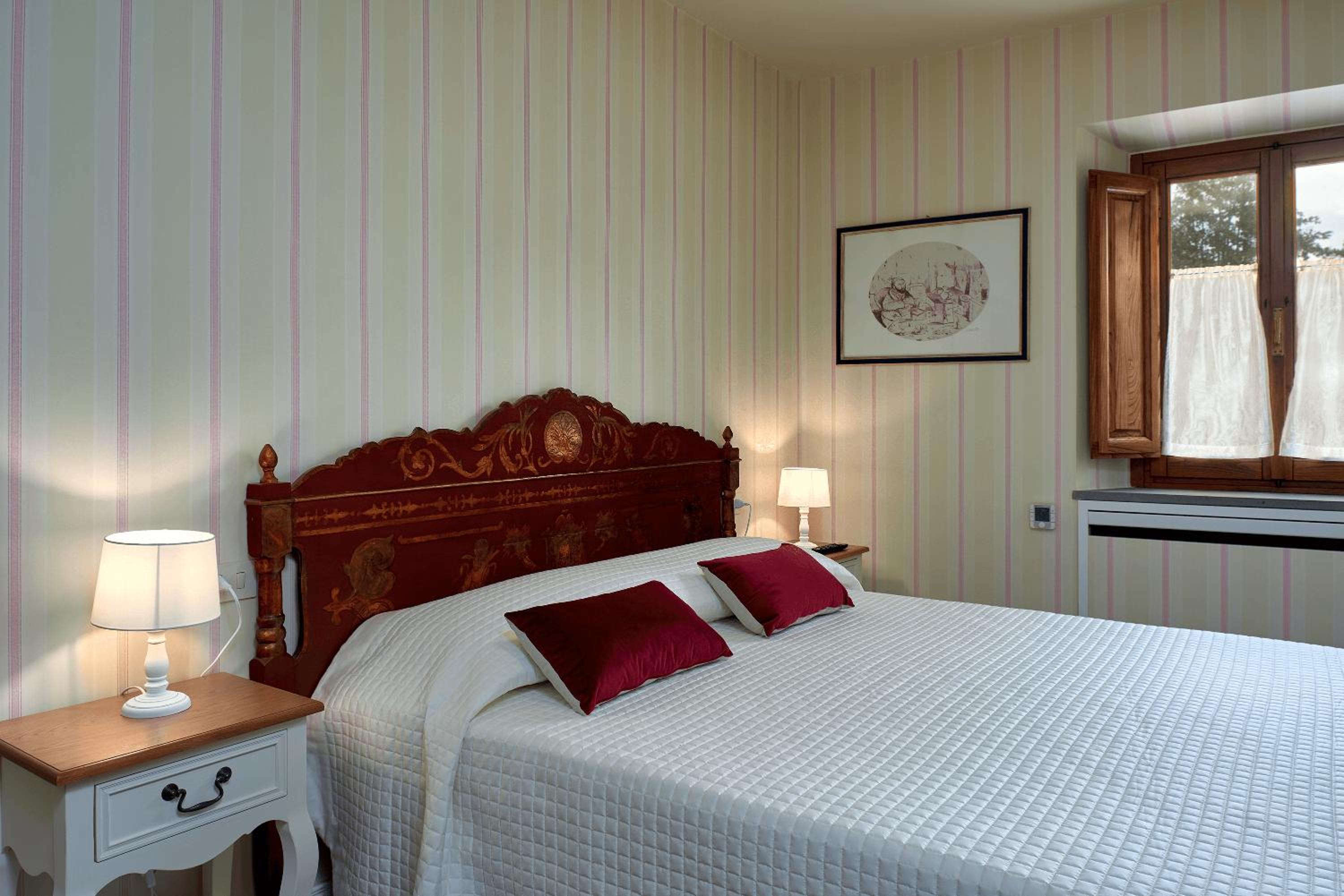 Double Room - Photo 2