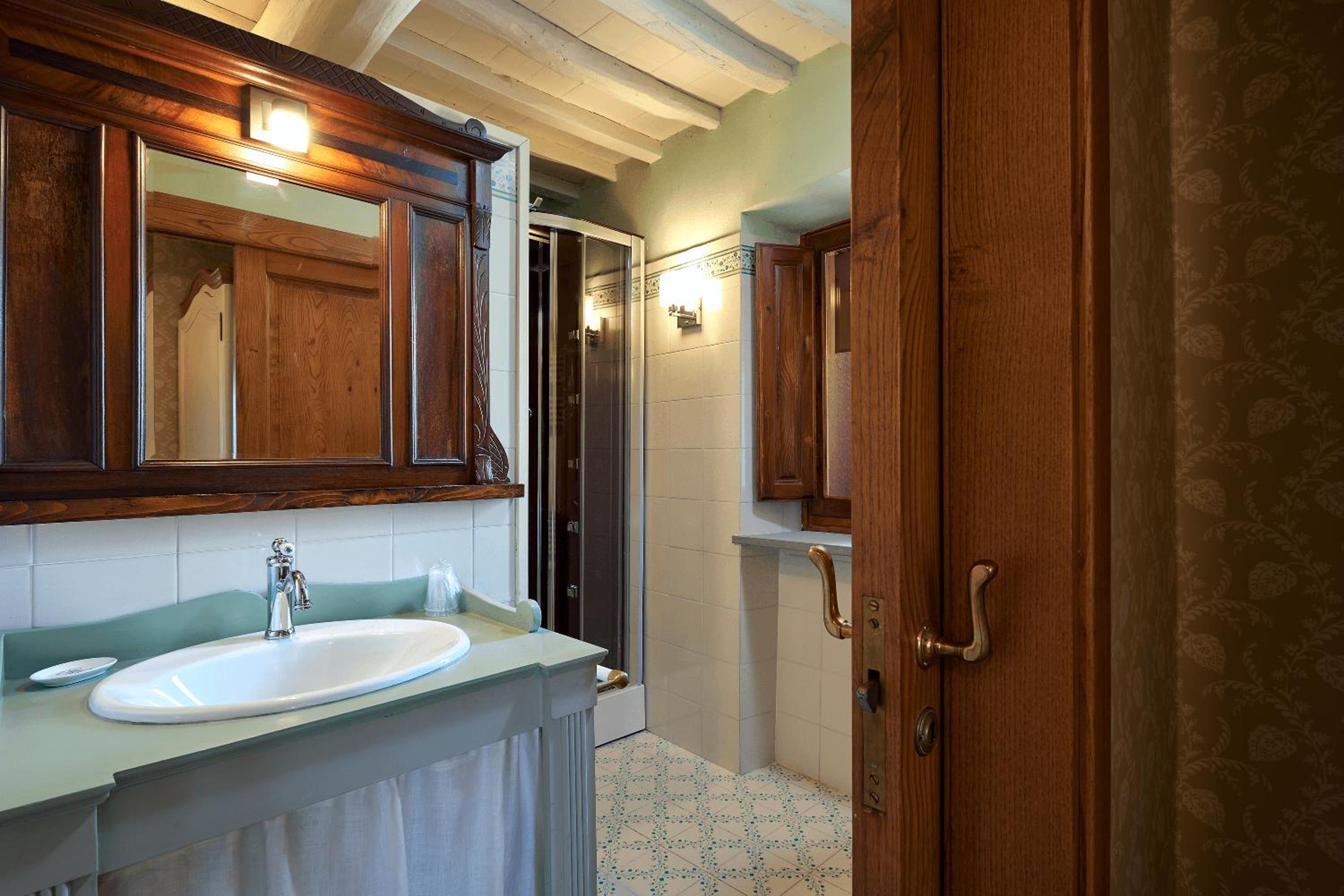 Double Room - Photo 3