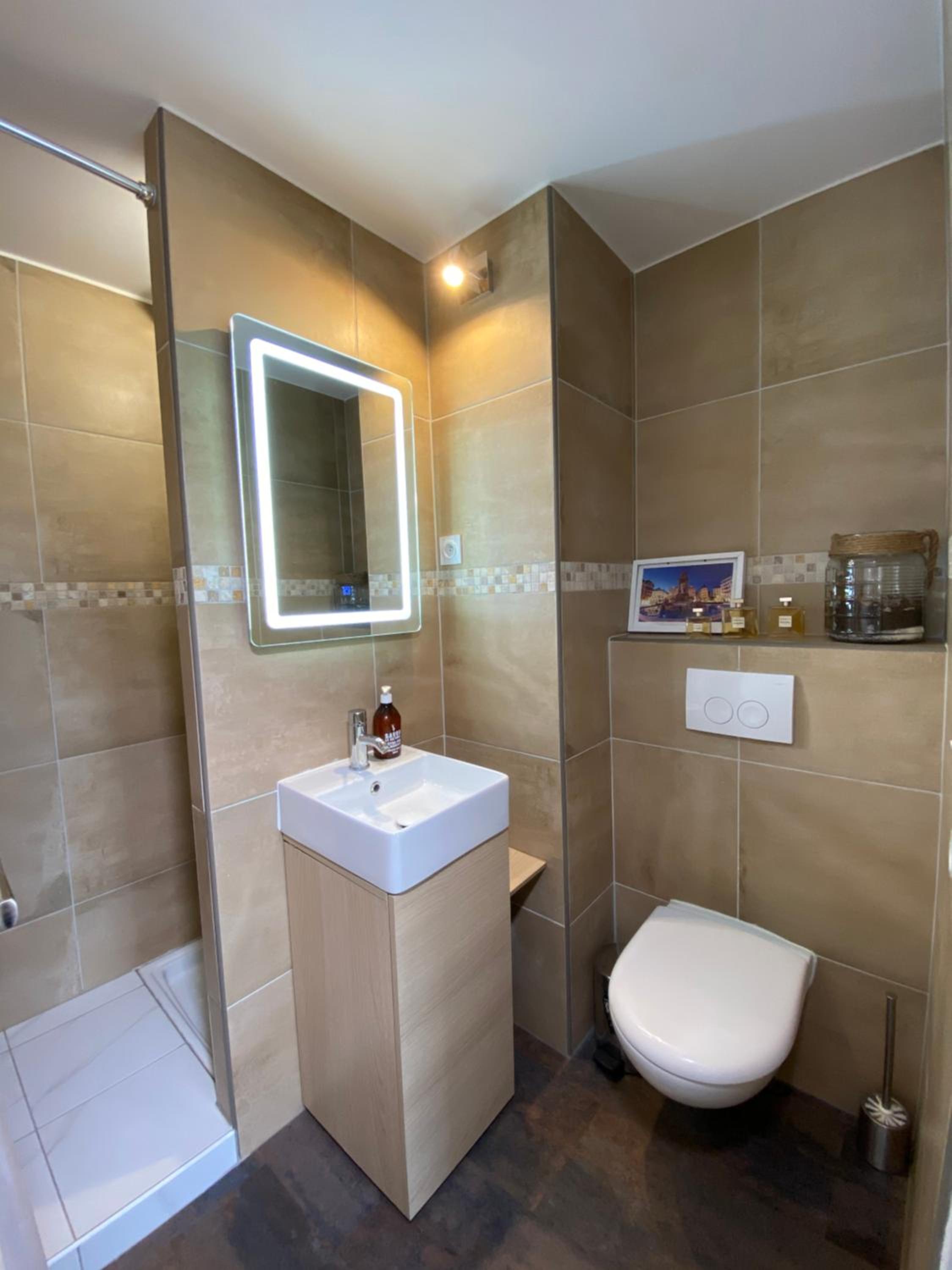 Studio Apartment - Photo 5