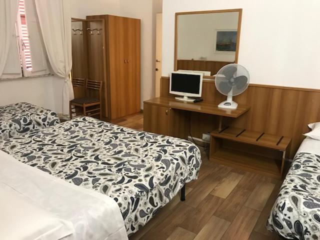 Quadruple Room photo 3