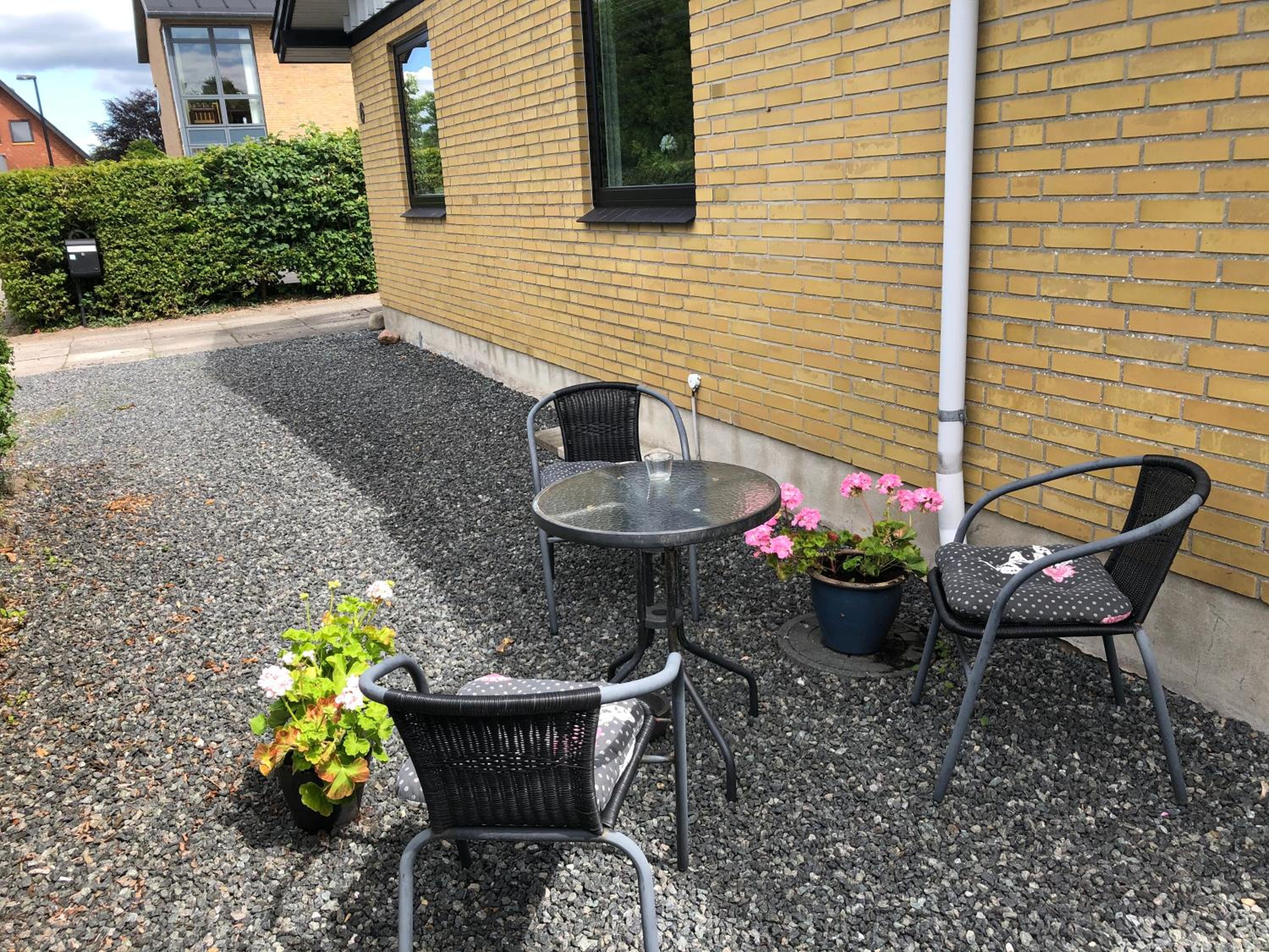 Apartment - Ground Floor photo 3
