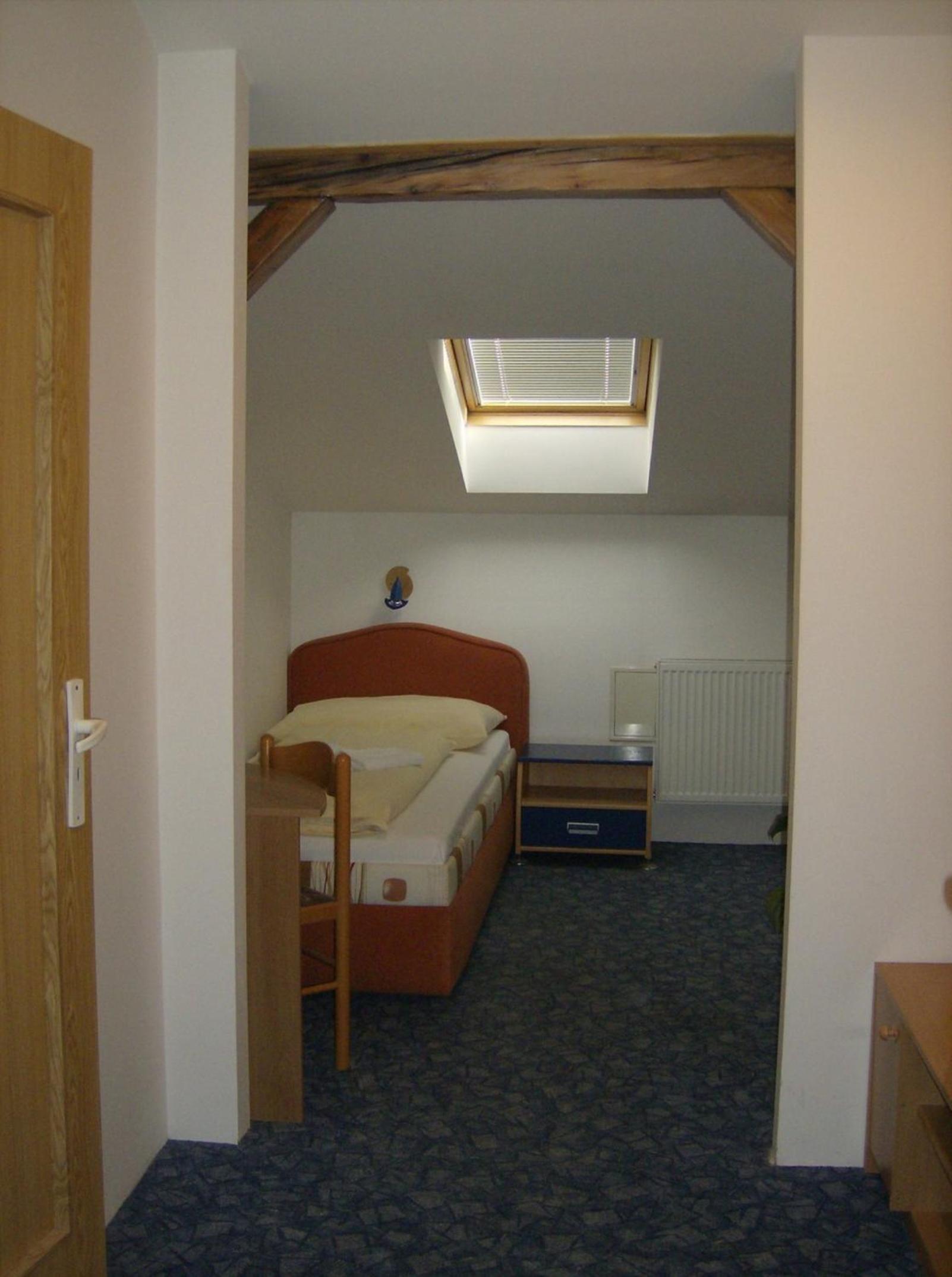 Economy Single Room