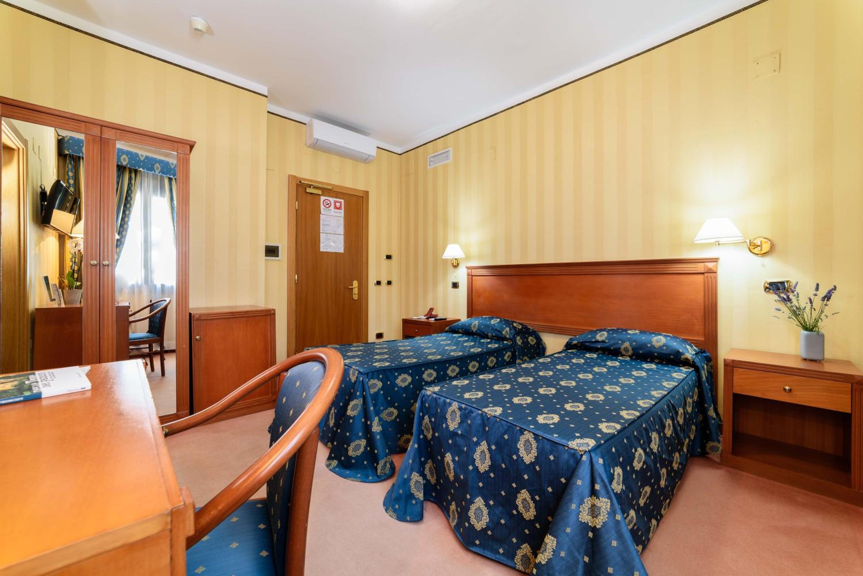 Twin Room photo 3