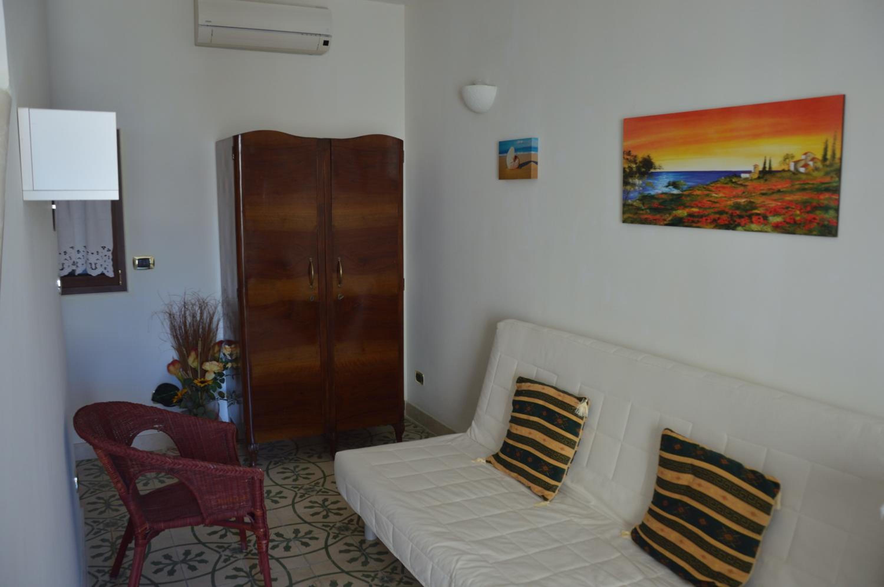 One-Bedroom House