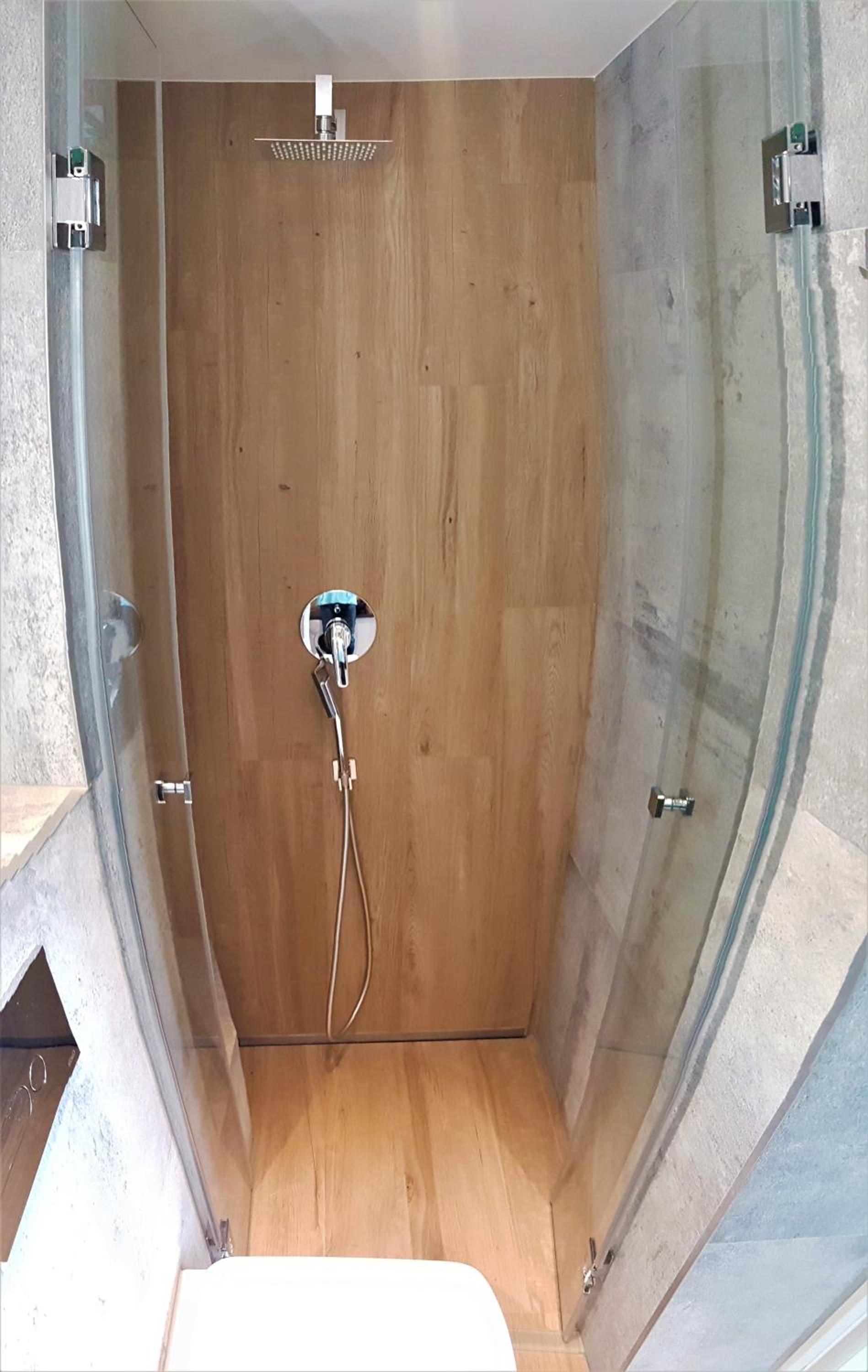 Double Room with Private Bathroom - Photo 2