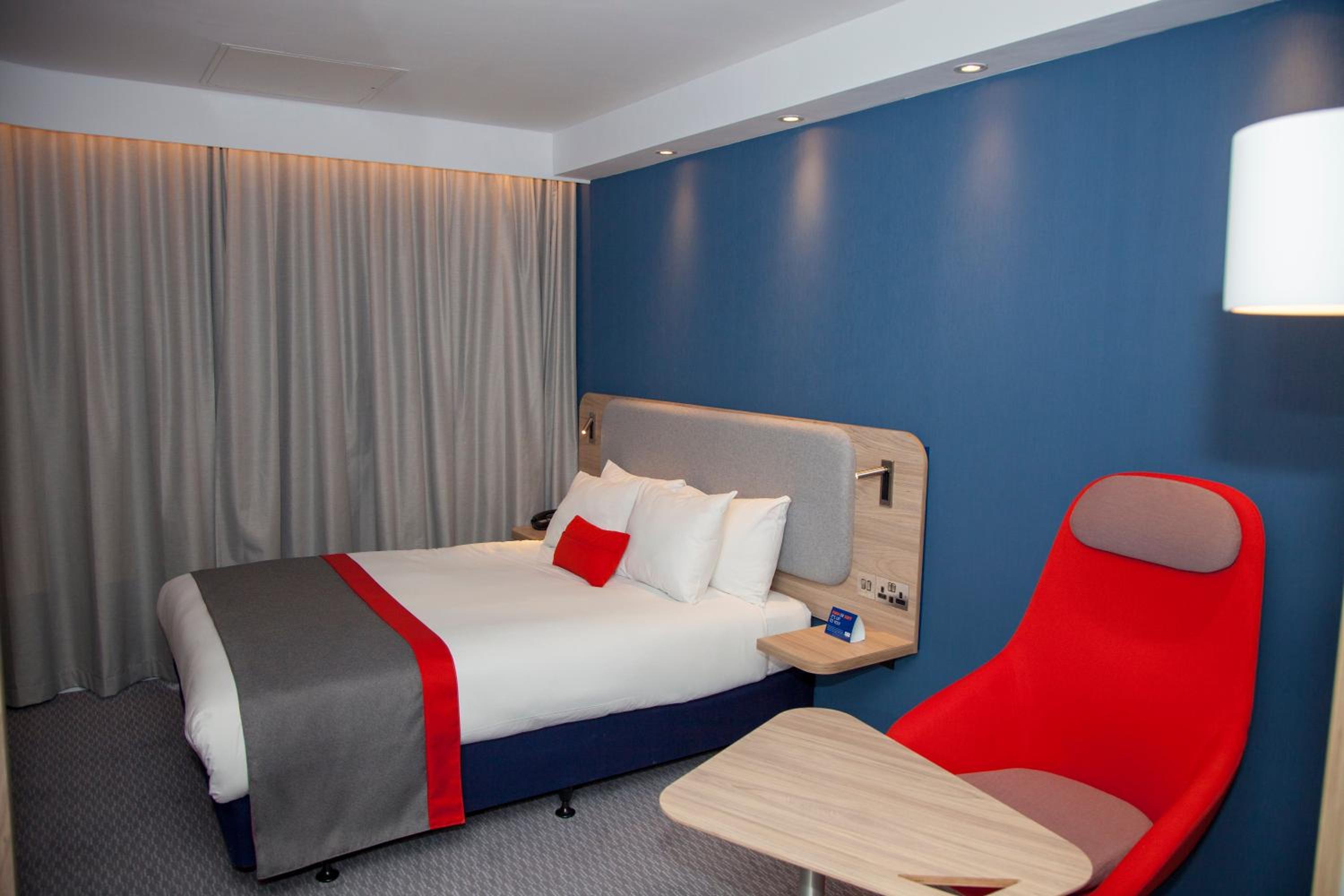 Standard Double Room with Free Hot Breakfast