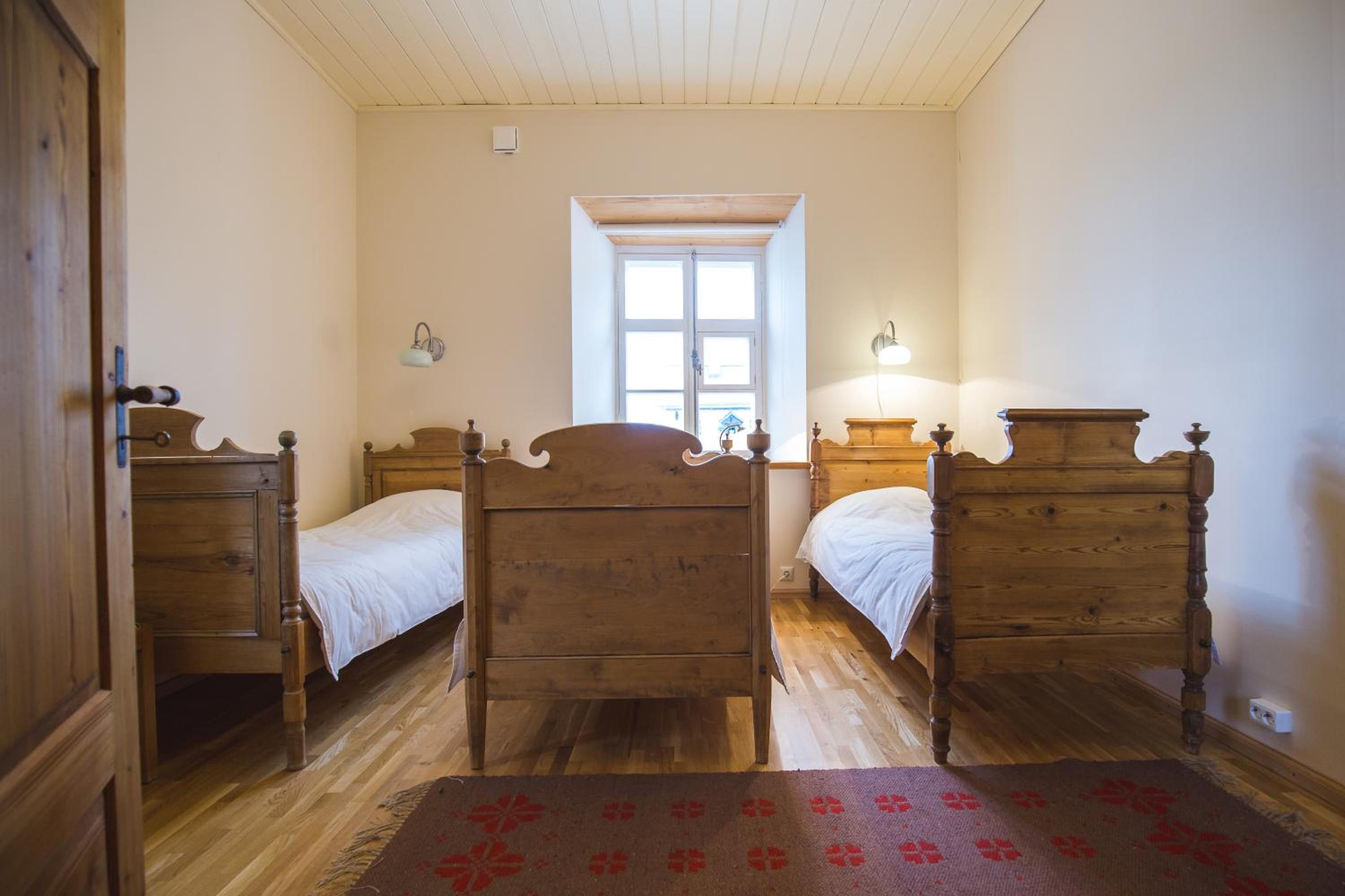 Triple Room with Private Bathroom - Photo 1