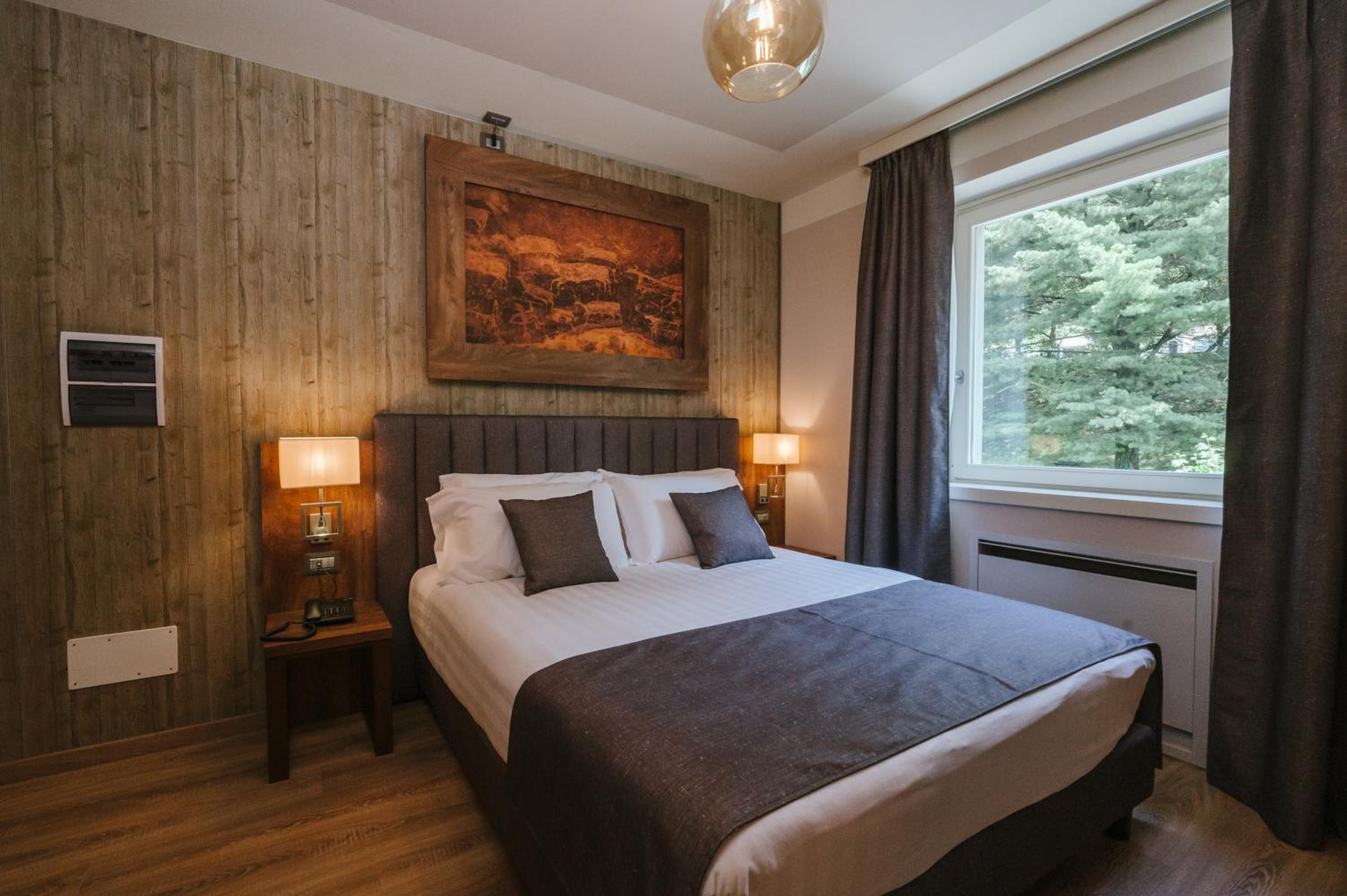 Standard Double Room - Photo 2