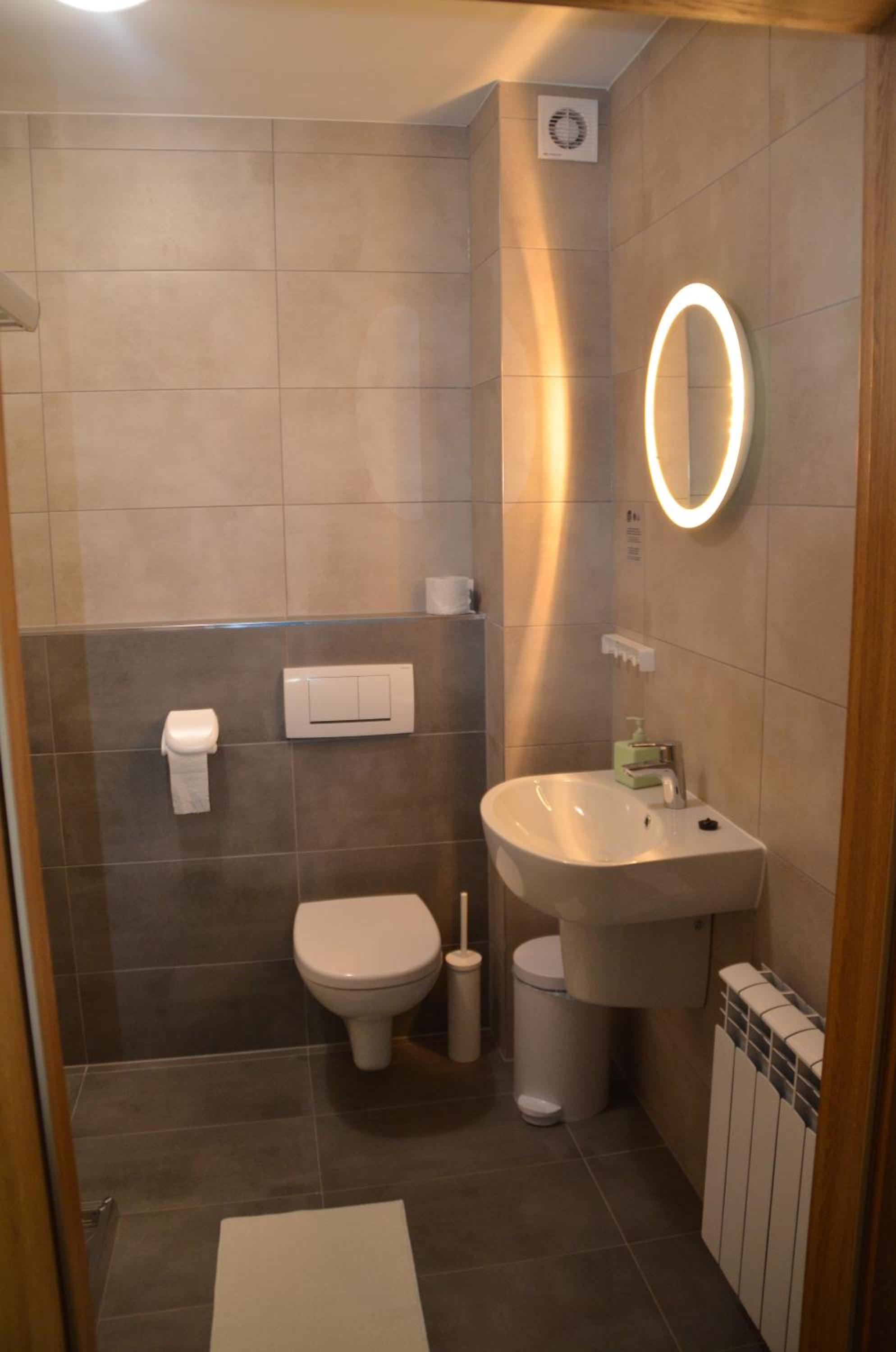 Double or Twin Room Economy - Photo 14