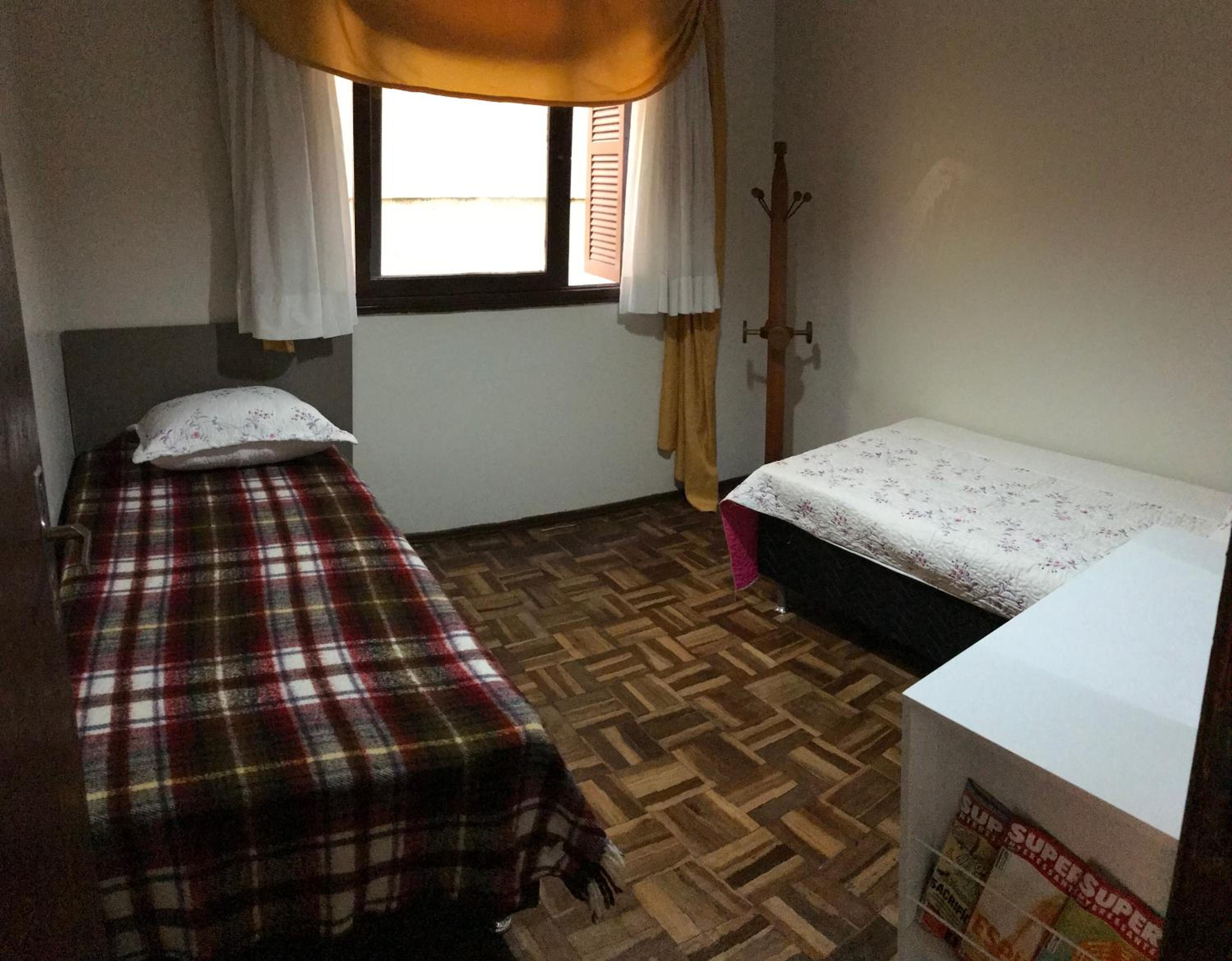 Three-Bedroom Apartment - Photo 3