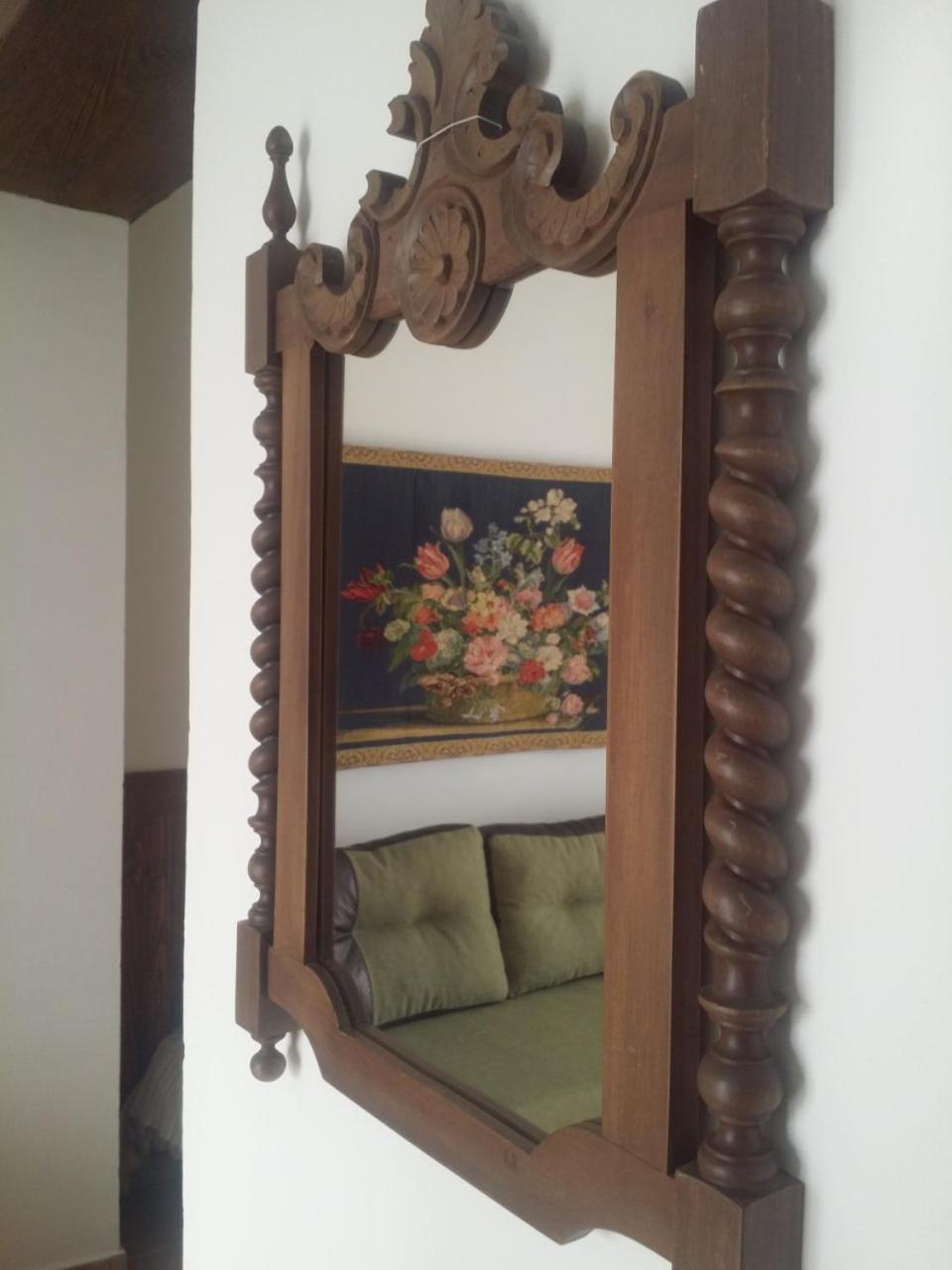 Standard Double or Twin Room with Mountain View photo 2