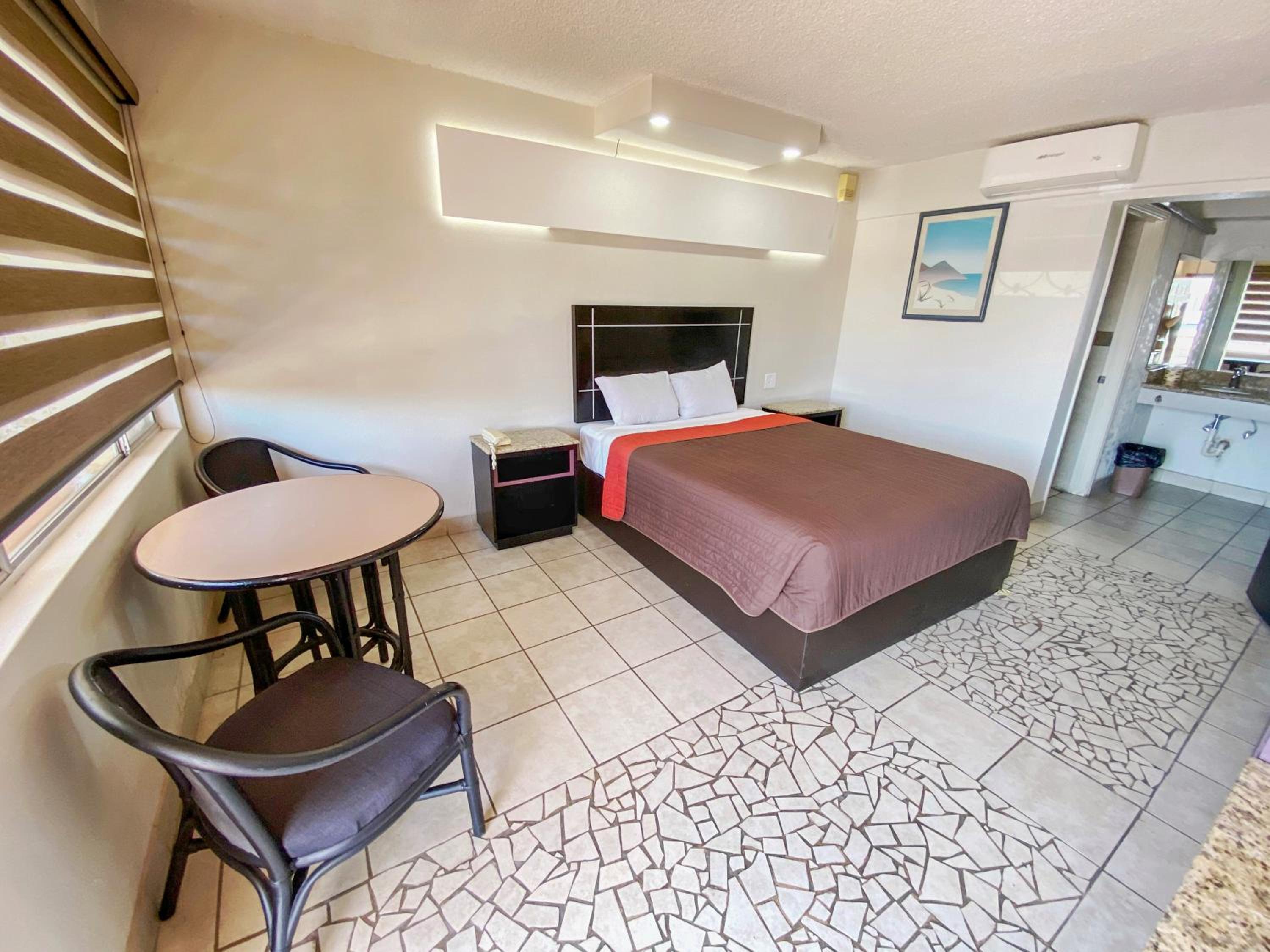 Queen Room -> Королевский номер