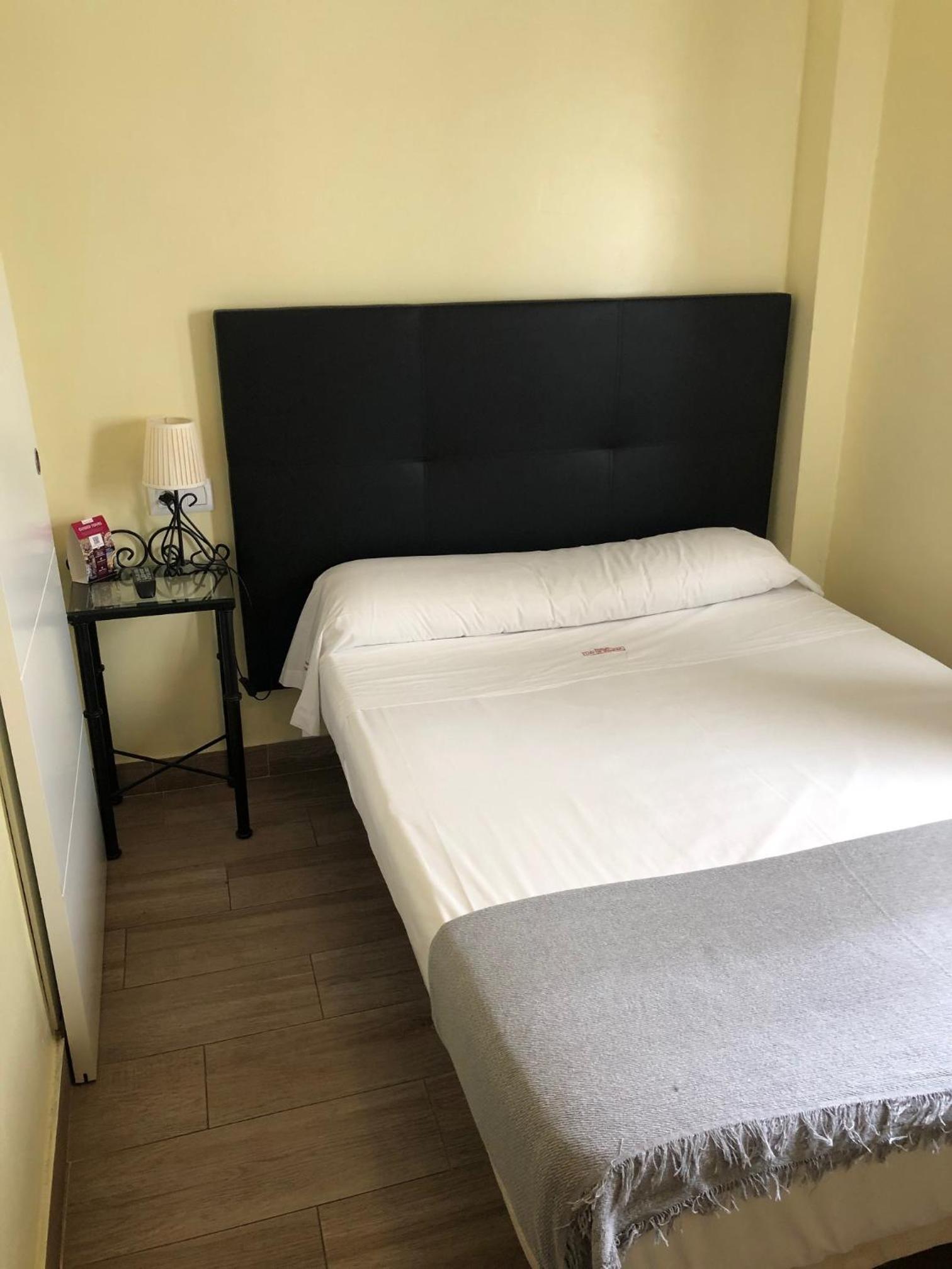 Single Room photo 3