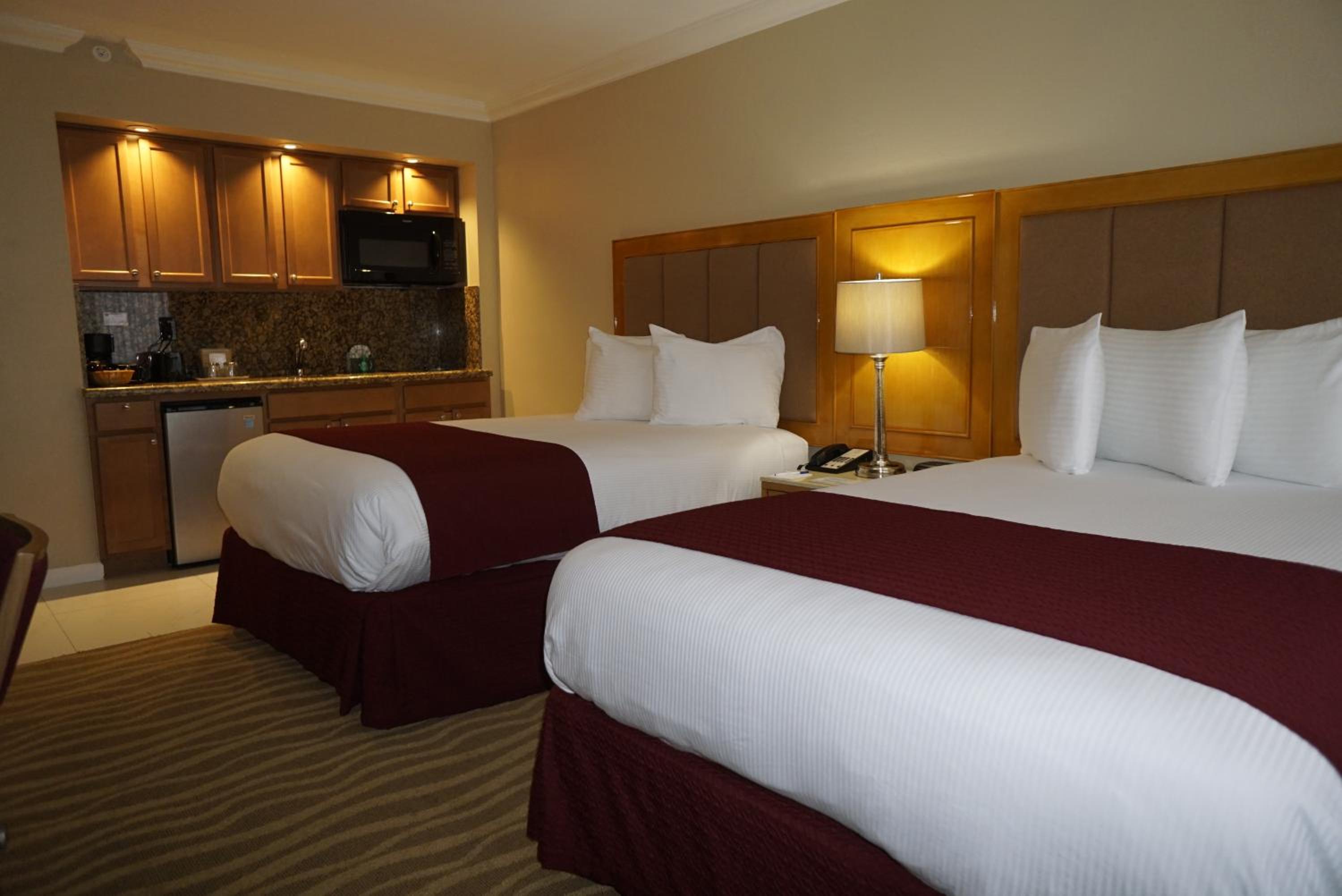 Deluxe Double Room - Photo 1