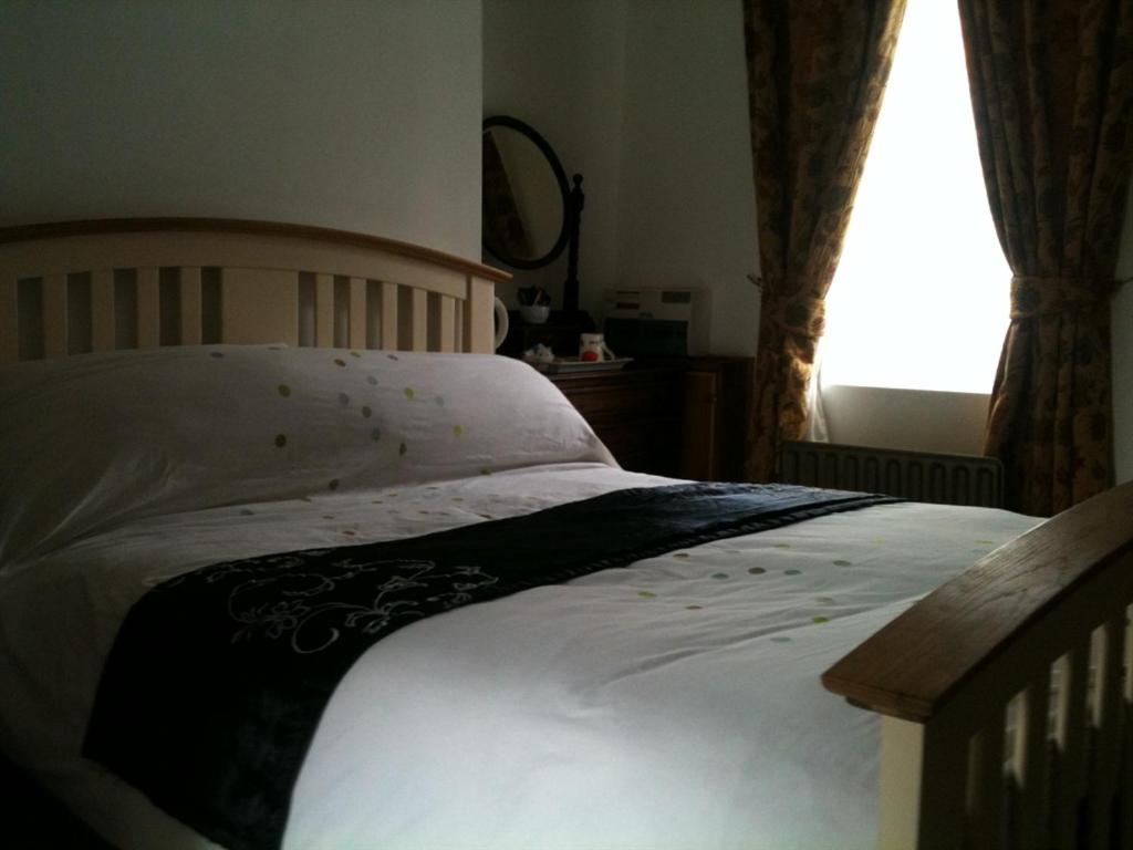 Double Room With Private Bathroom photo 1