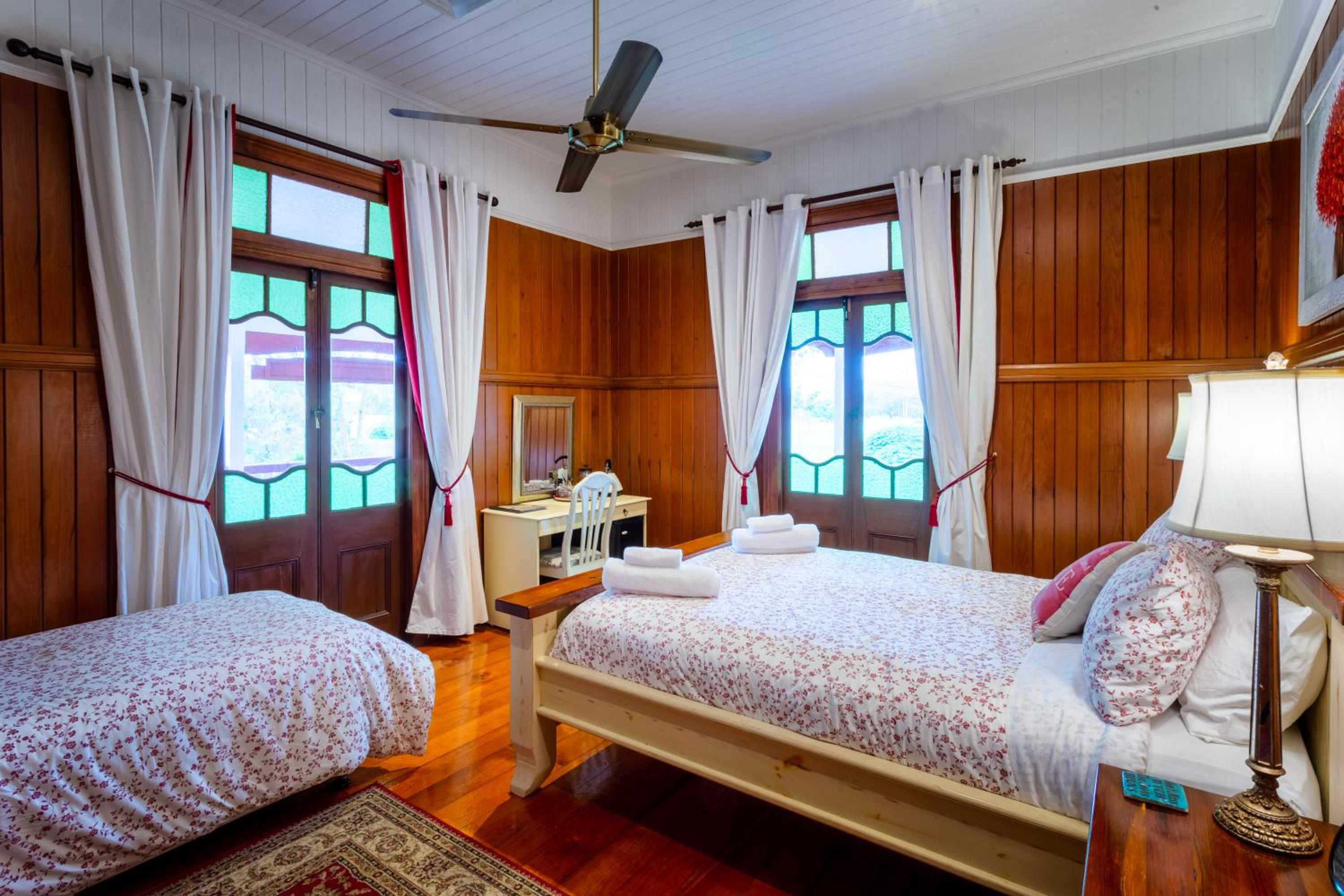 The Andrews Room with Private External Bathroom photo 3