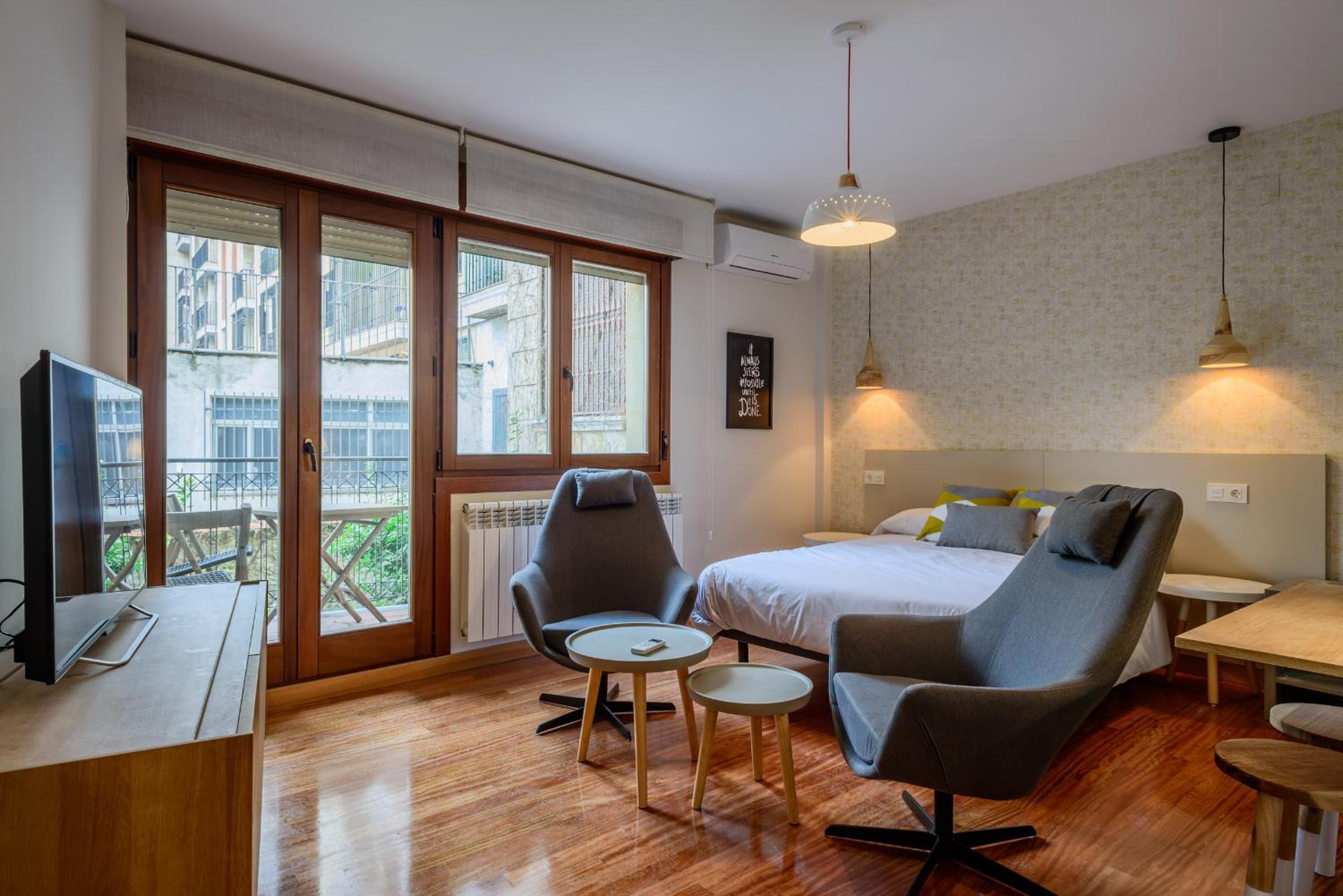 Estudio con terraza