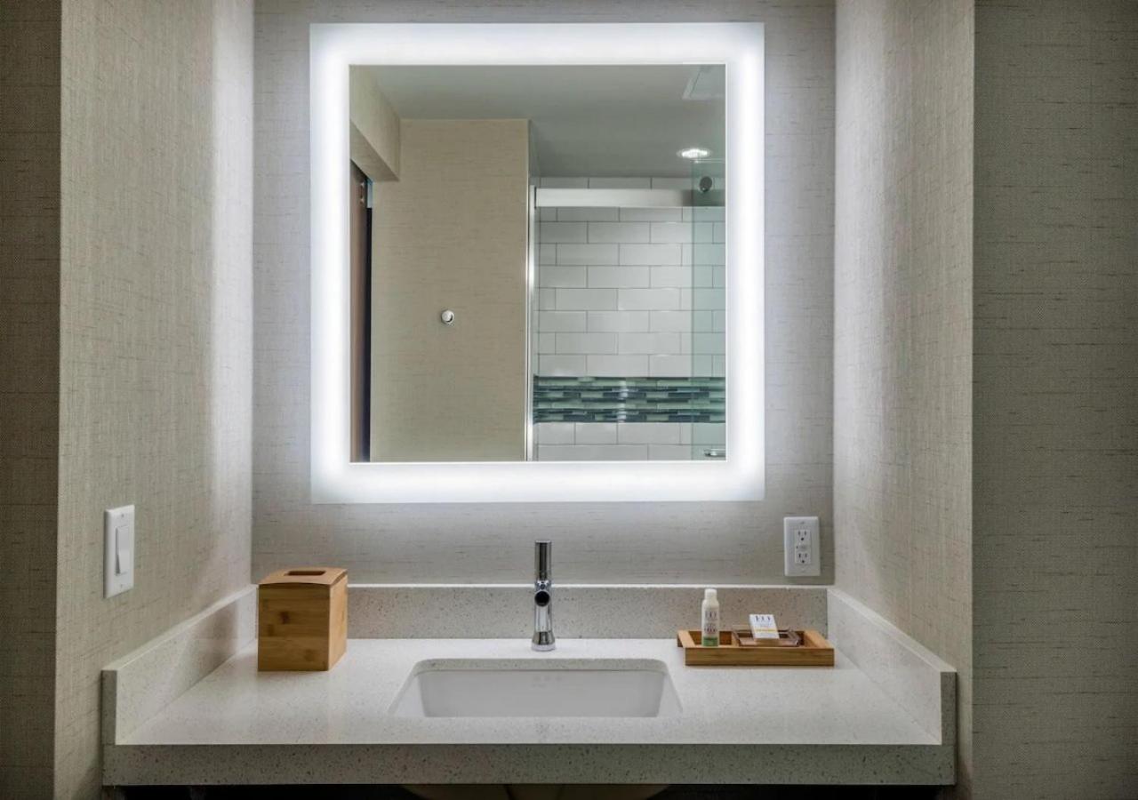 Standard King Room with Walk-In Shower