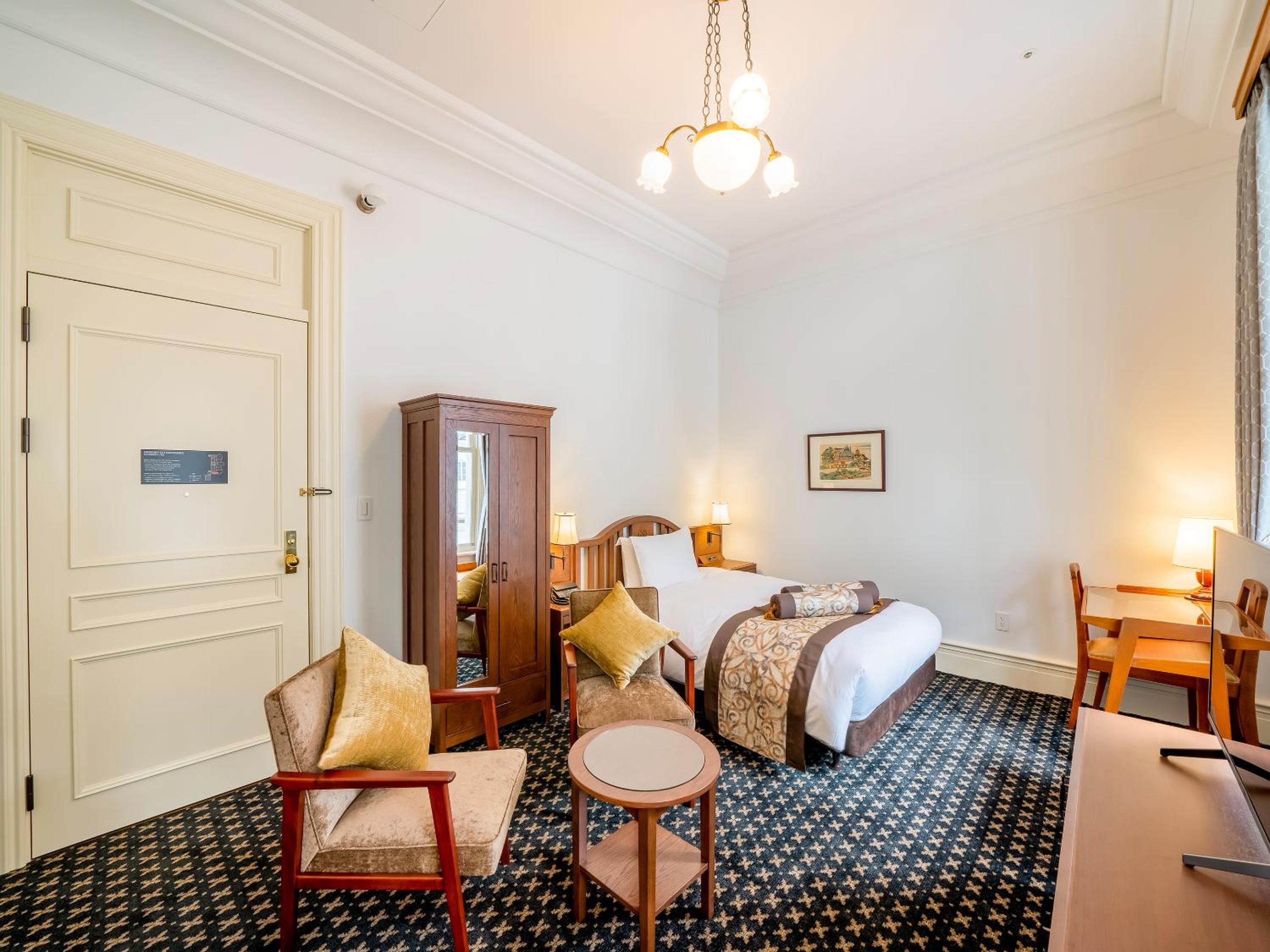 Main Building Double Room - Photo 6
