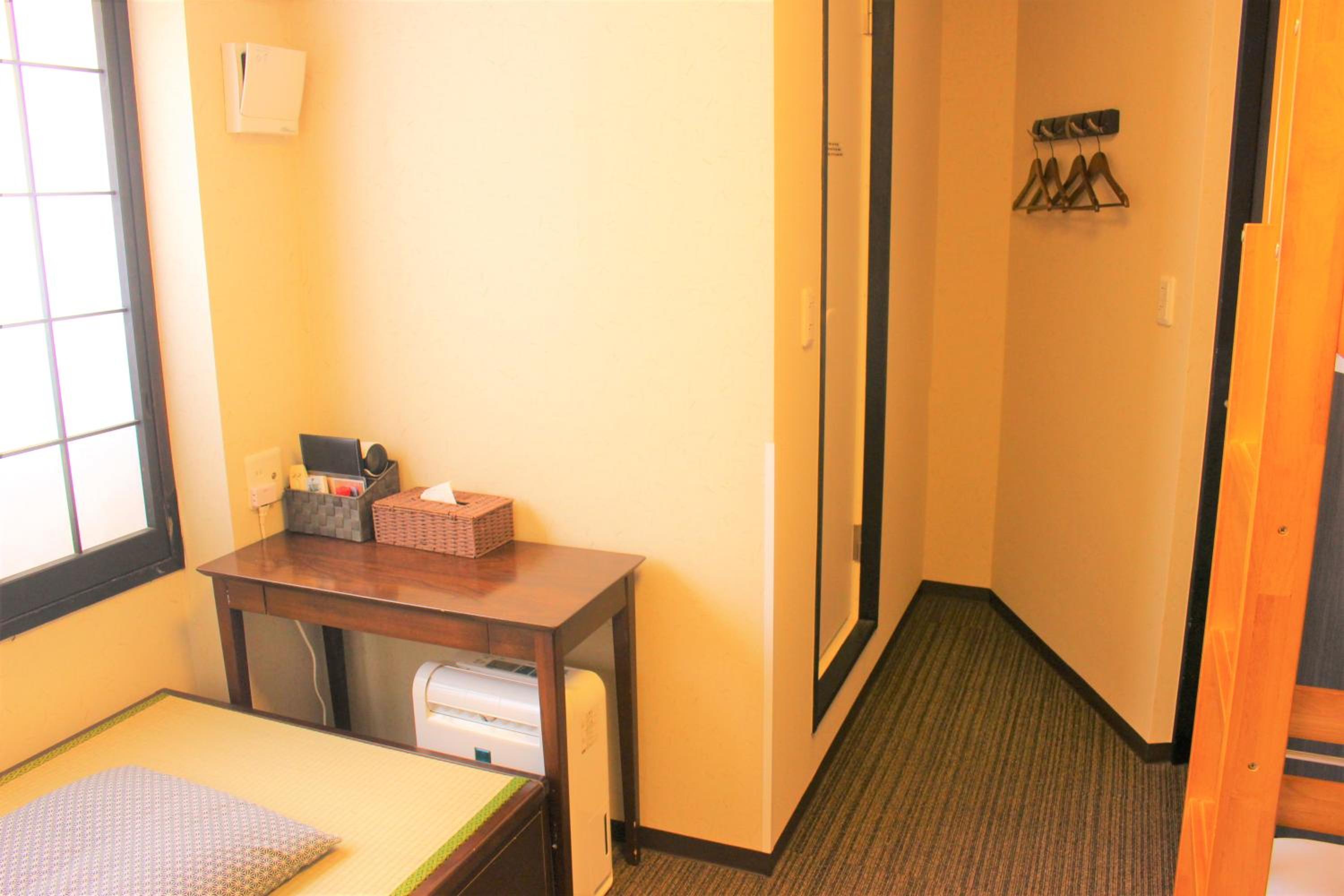 Twin Room with Balcony photo 3