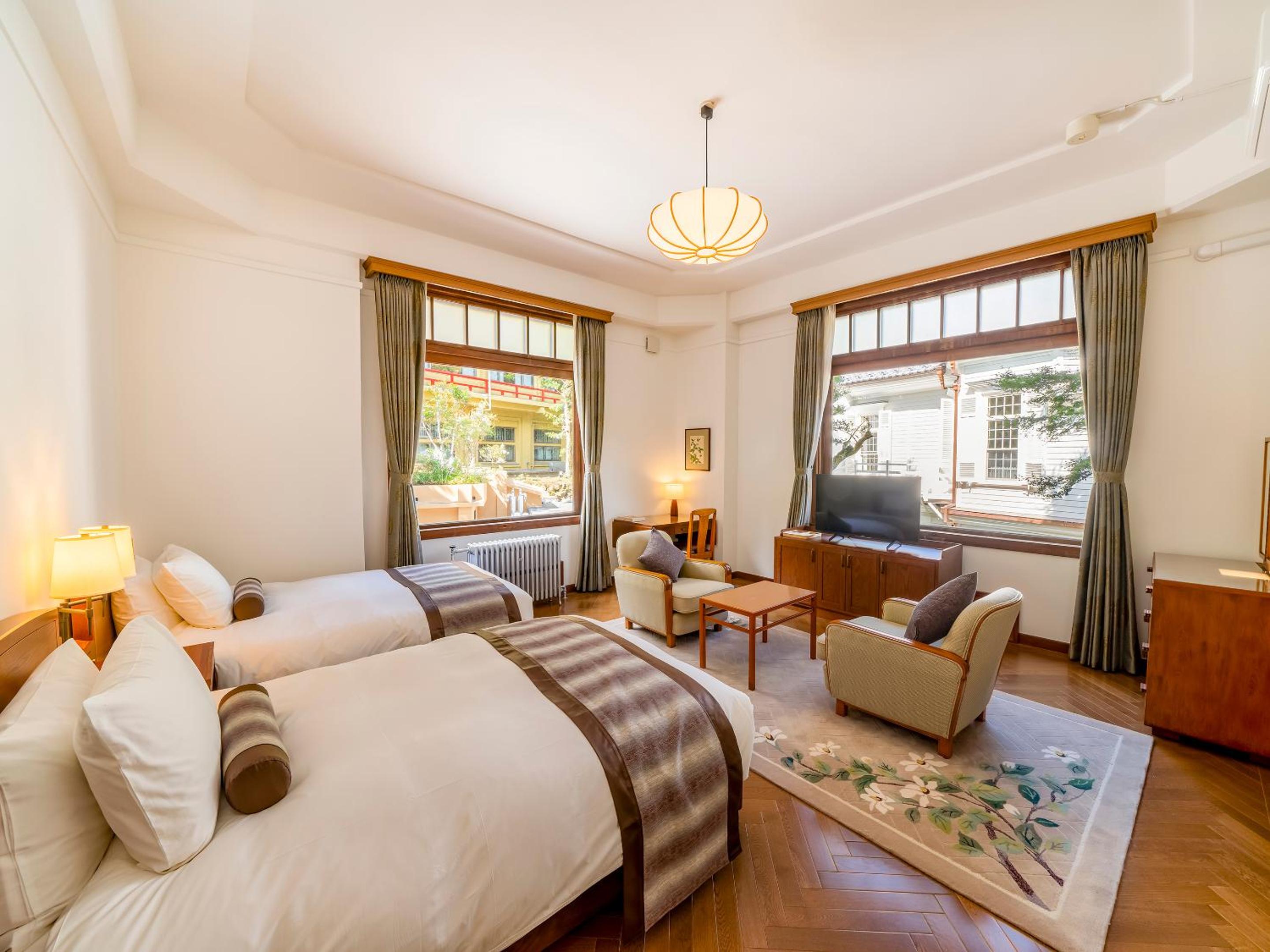Flower Palace Deluxe Twin Room - Photo 6
