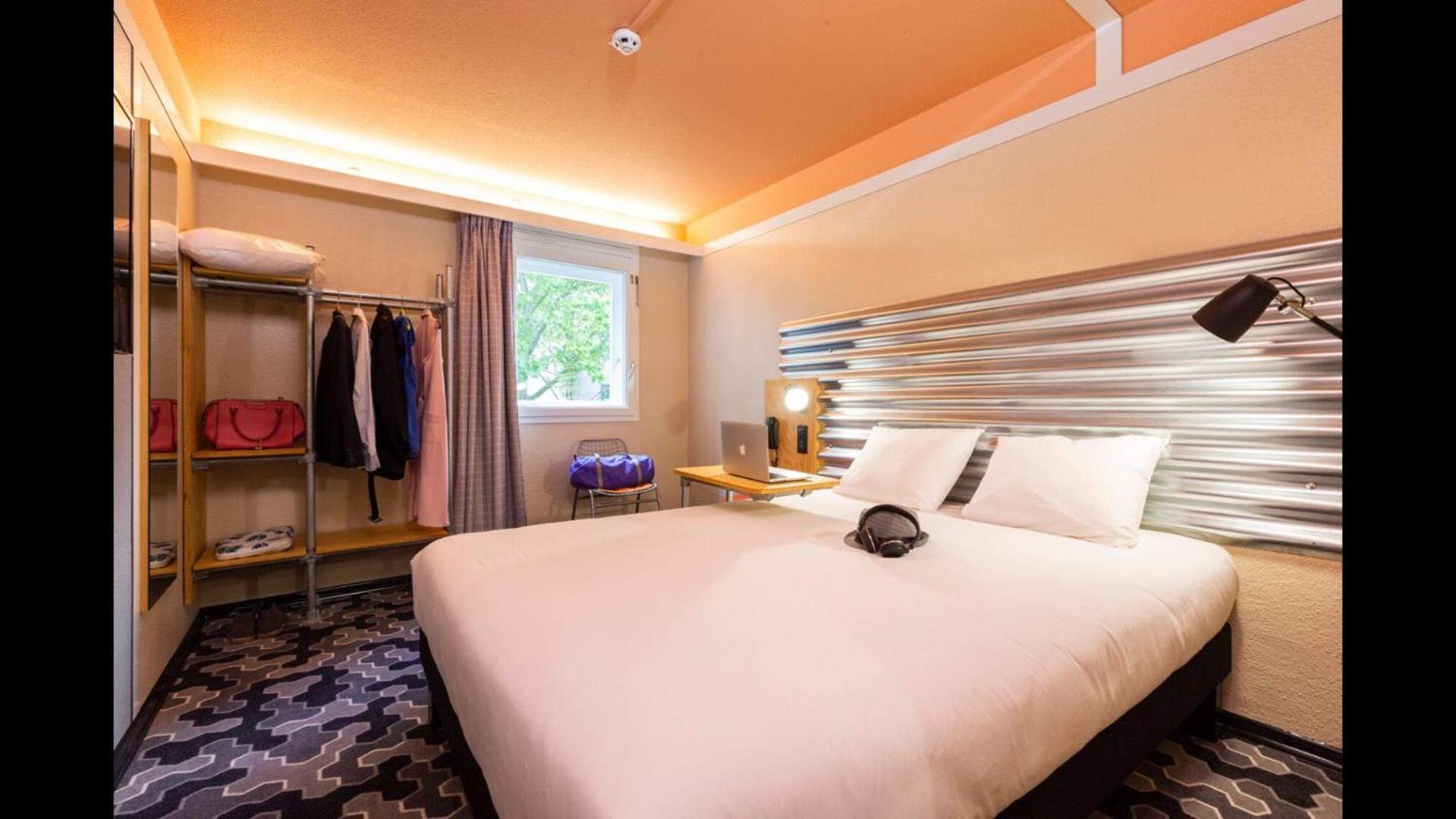 Standard Double Room - Photo 10