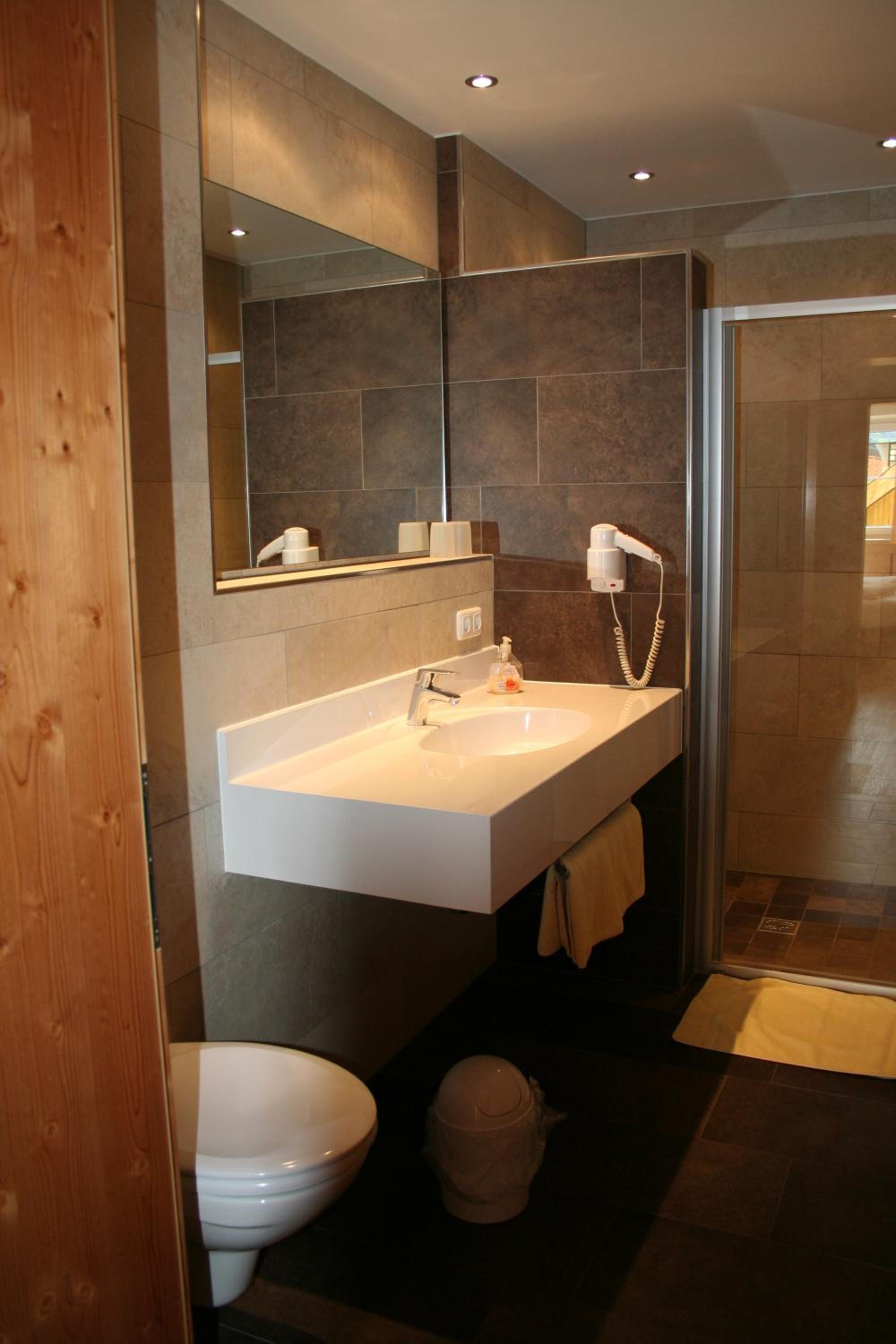 Double Room - Photo 14