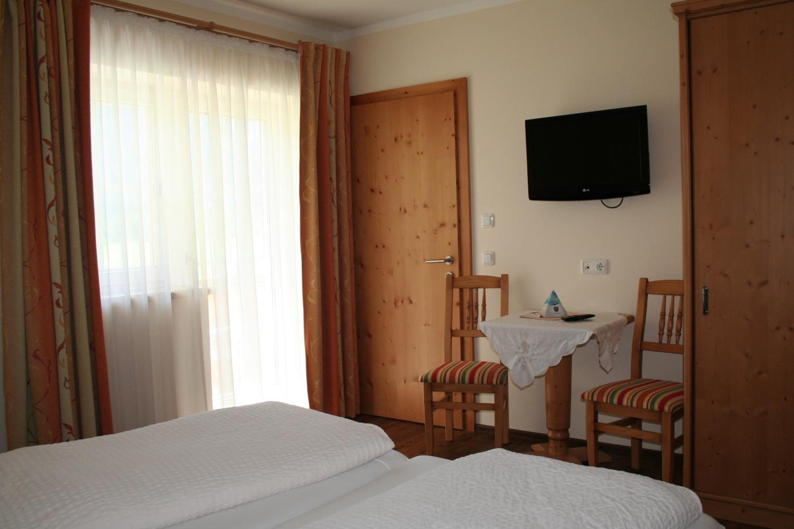 Double Room - Photo 15