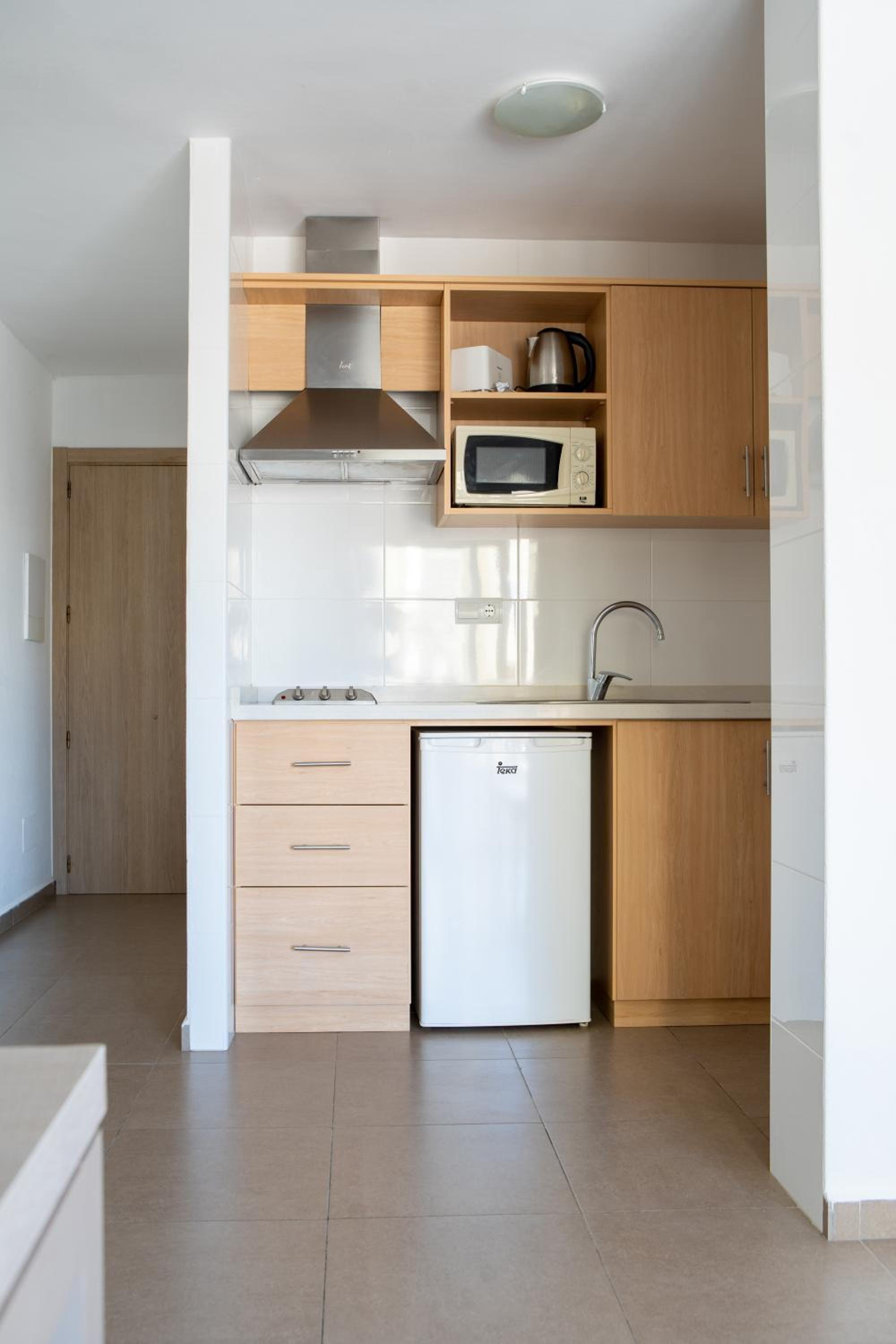 One-Bedroom Apartment (2 Adults) with Terrace photo 3
