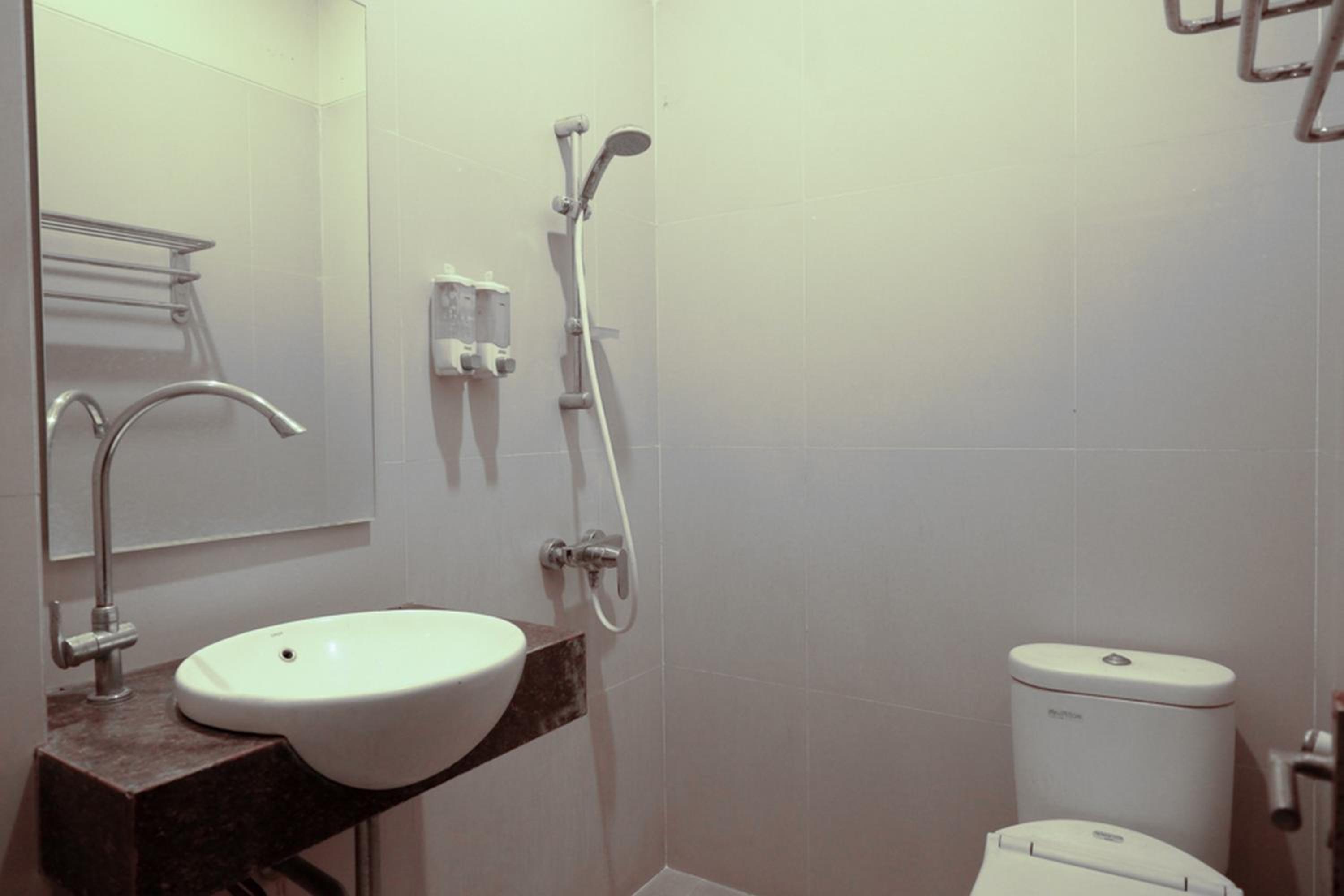 Standard Double Room - Photo 3