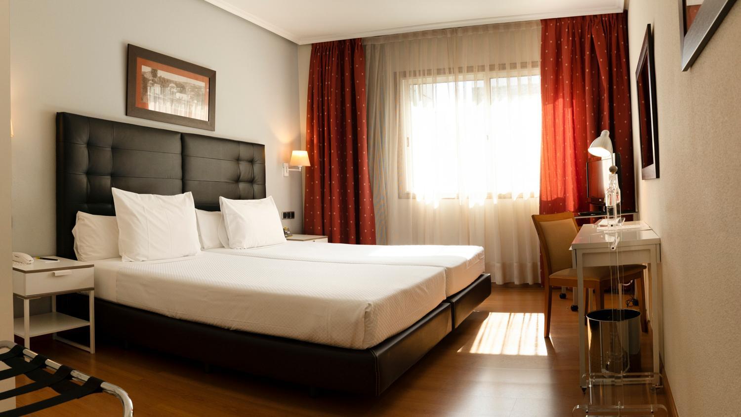 Double or Twin Room - Photo 4