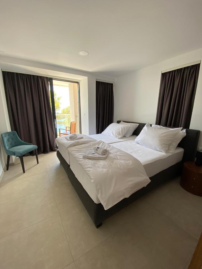 Superior Suite with Sea View photo 2