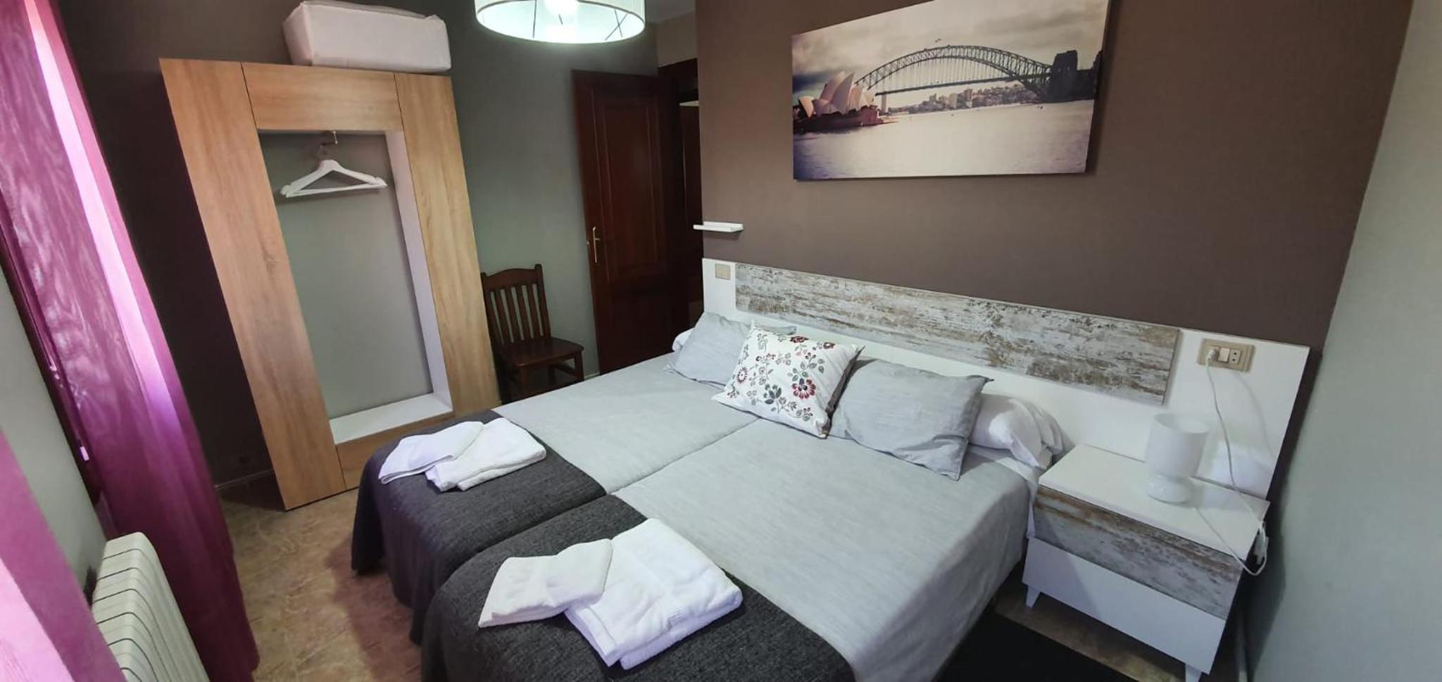 Apartment with Lake View - Photo 8