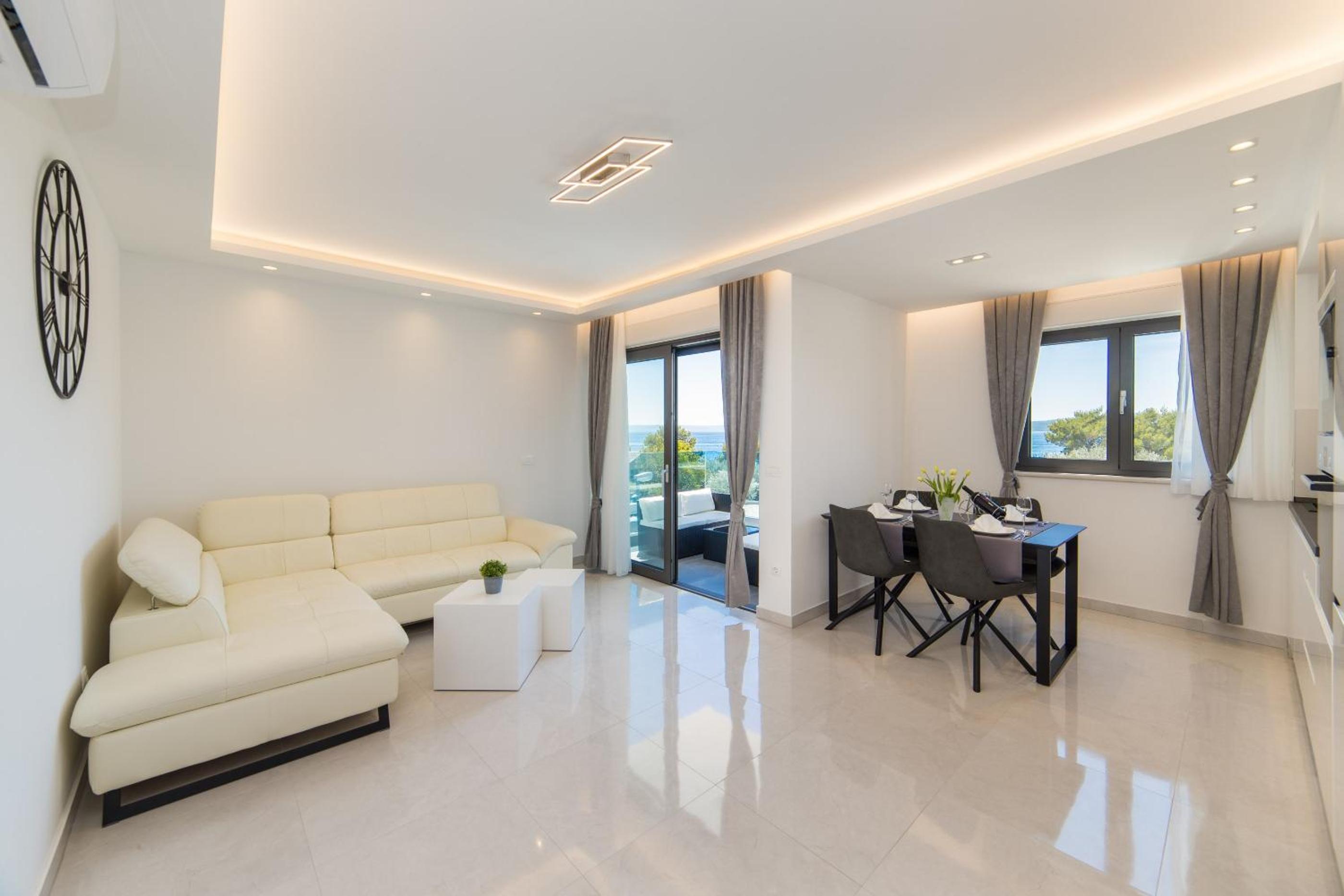 Two bedroom apartment with Sea view photo 1