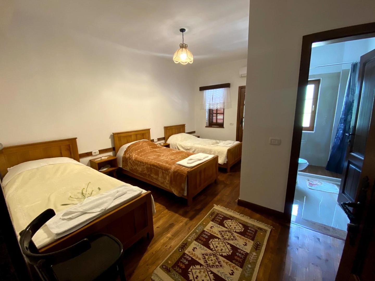 Triple Room with Mountain View