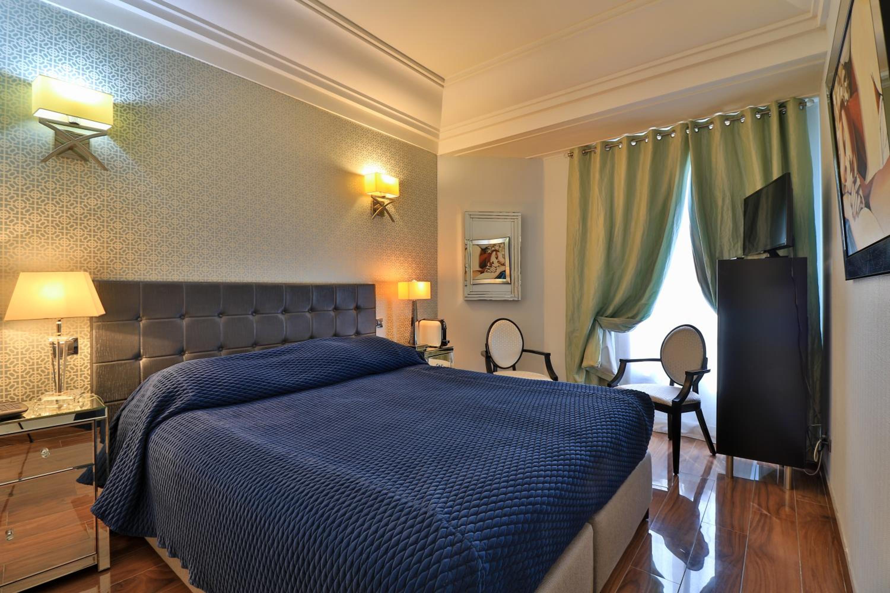 Standard Double Room - Photo 5